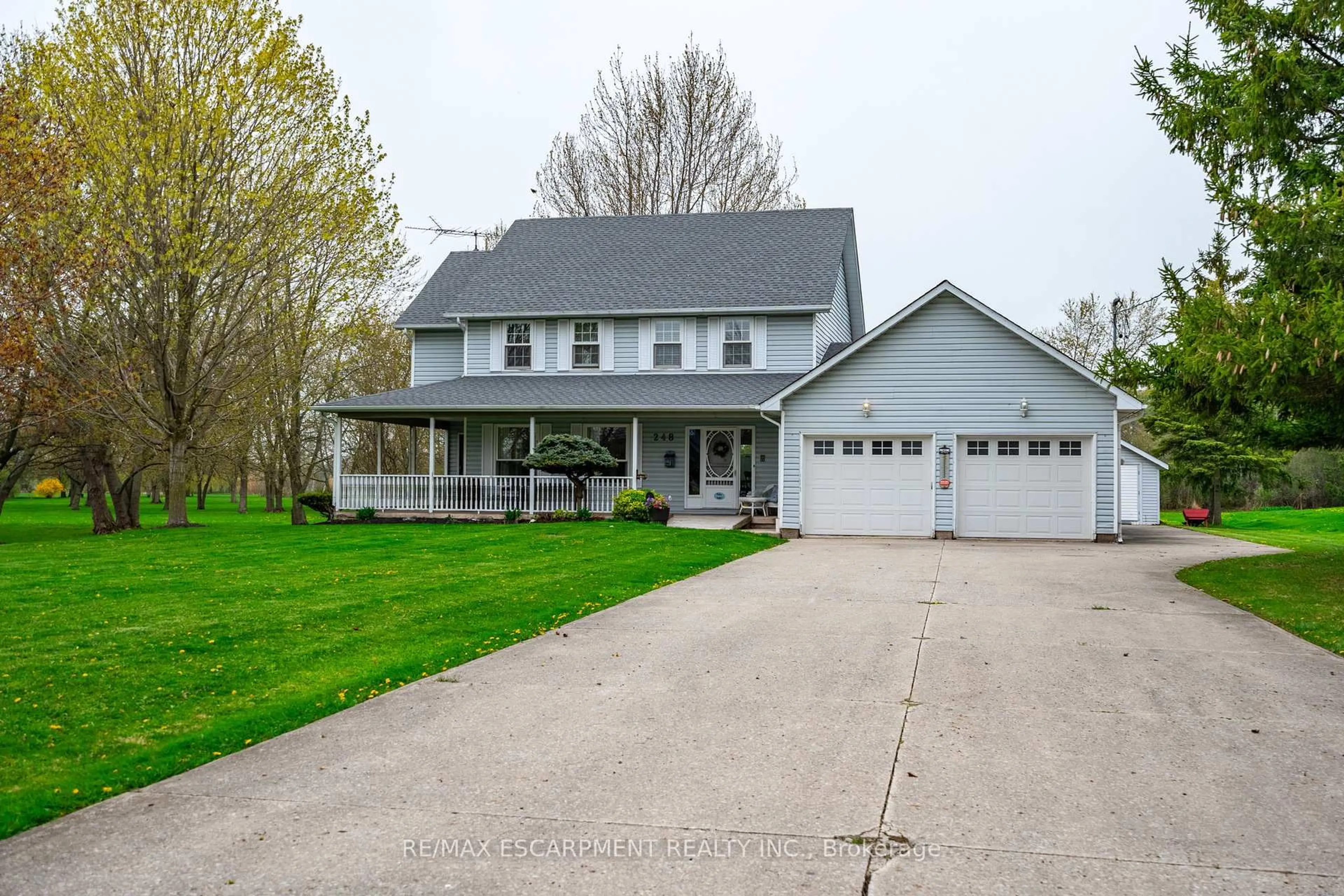 Unknown for 248 Hysert Rd, Grimsby Ontario L3M 4E7
