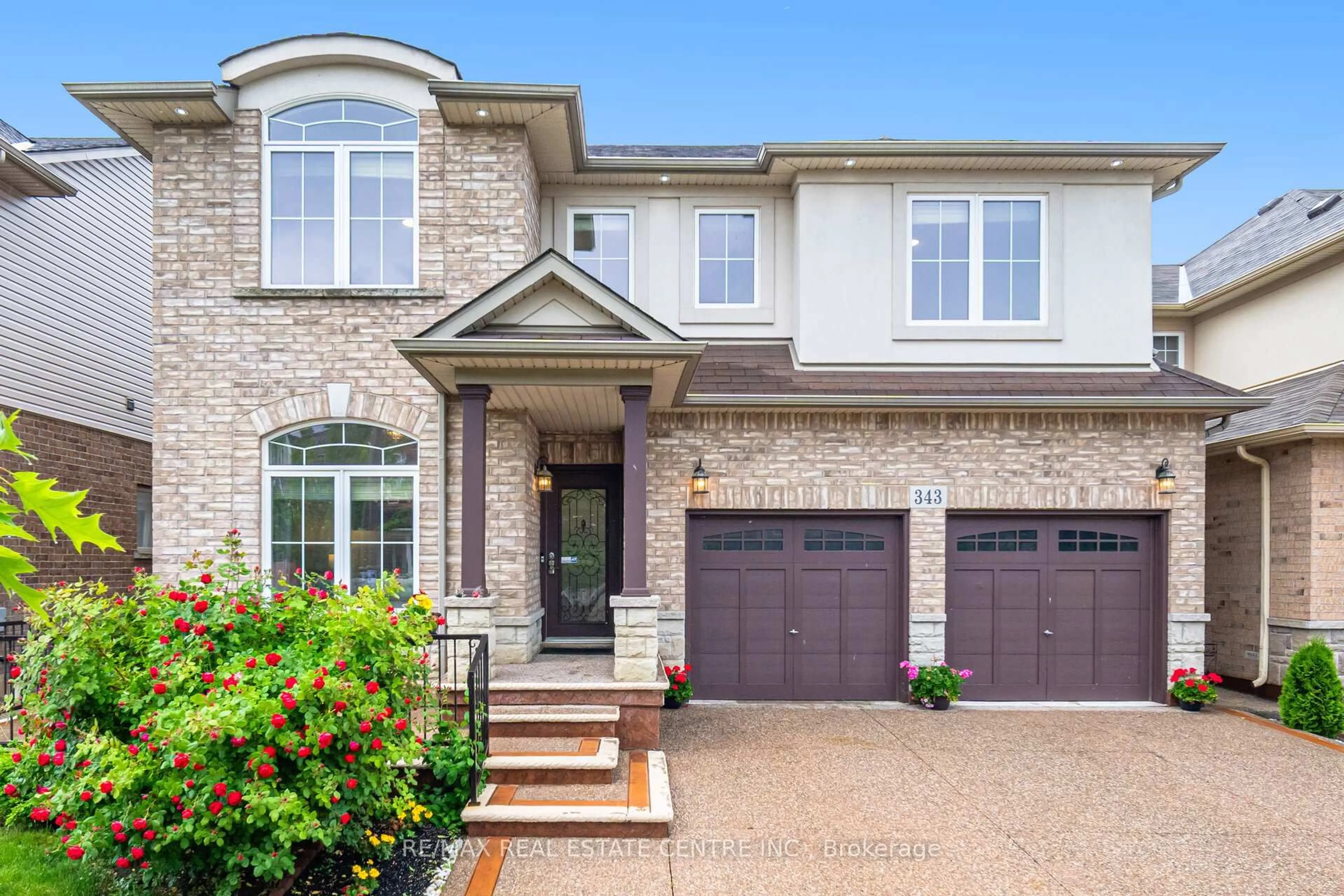 Home with brick exterior material, street for 343 Montreal Circ, Hamilton Ontario L8E 0C7