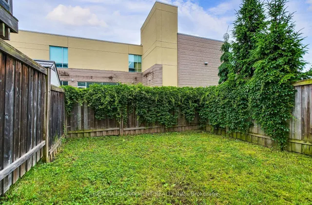 Additional property image - 71 CATHEDRAL Crt