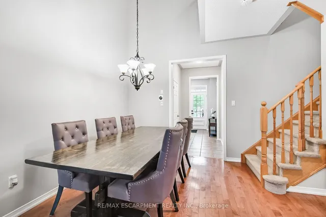 Additional property image - 71 CATHEDRAL Crt