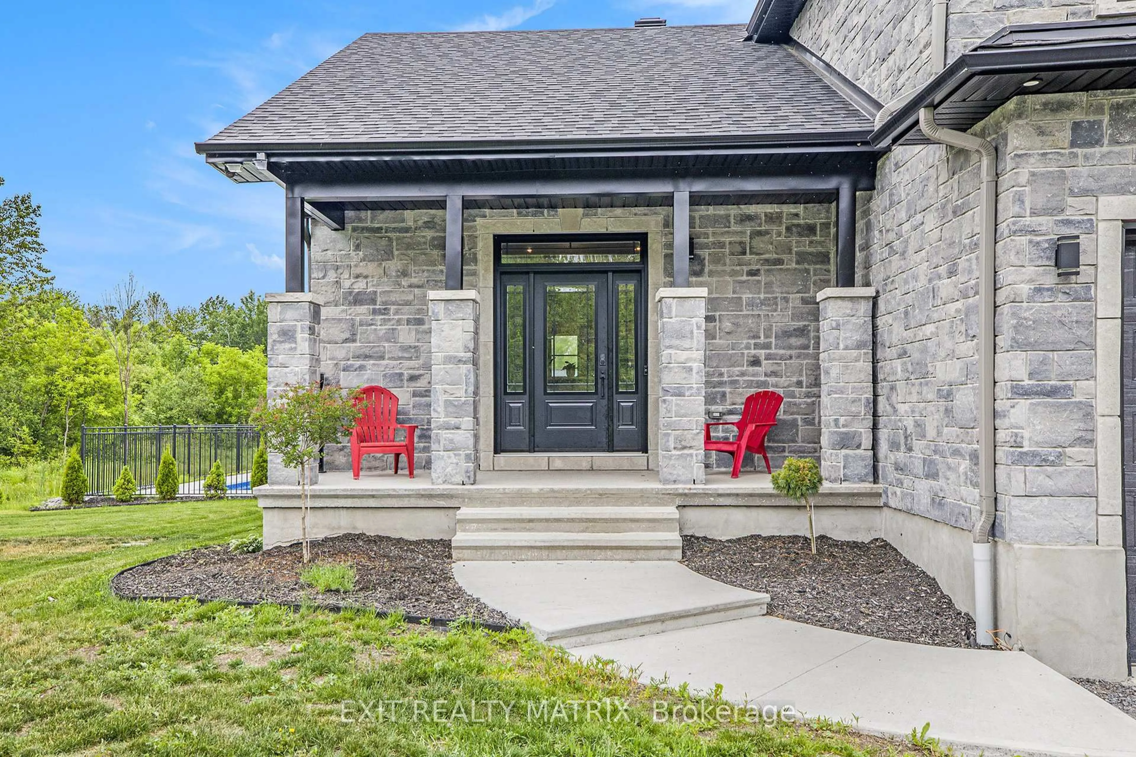 Home with brick exterior material, street for 3253 Maisonneuve Rd, Clarence-Rockland Ontario K0A 3N0