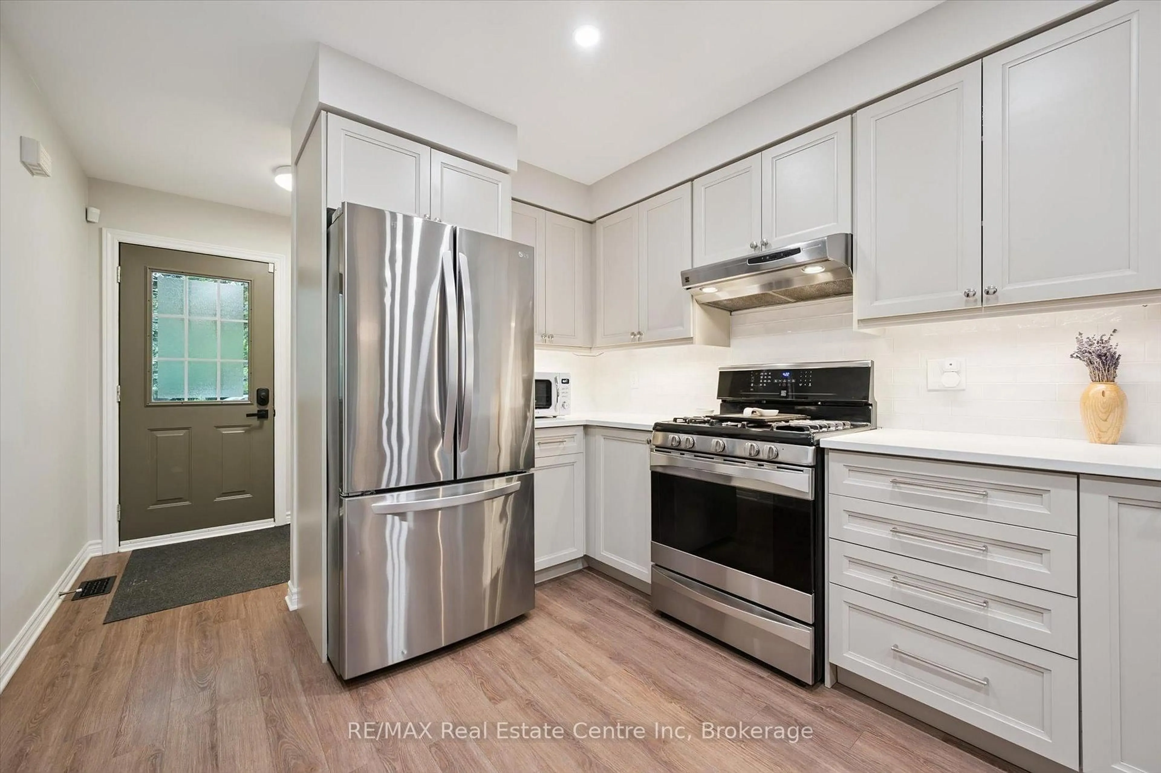 Unknown for 33 LONDON Rd, Guelph Ontario N1H 2B2