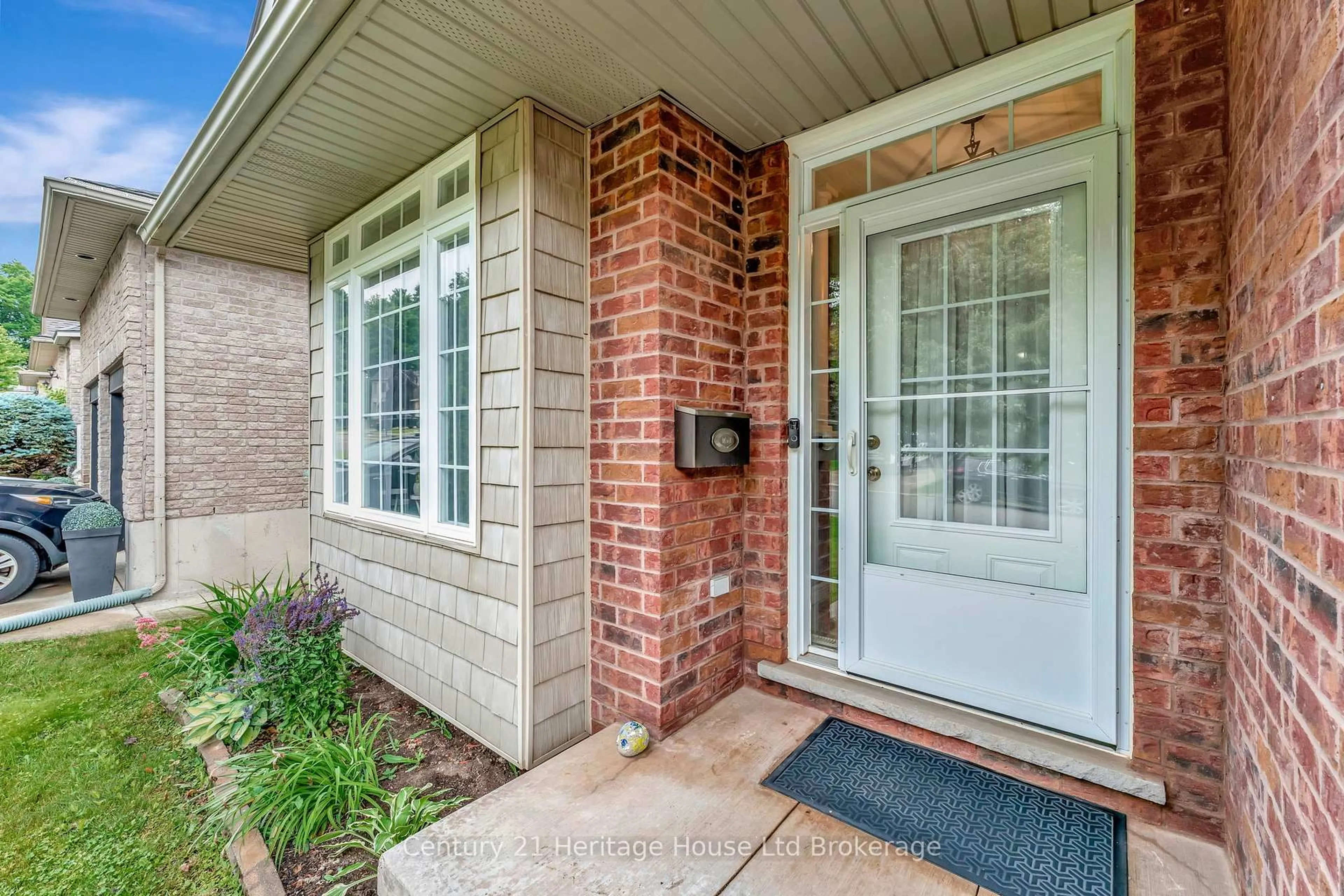 Home with brick exterior material, street for 61 Potters Way, Woodstock Ontario N4S 9A1