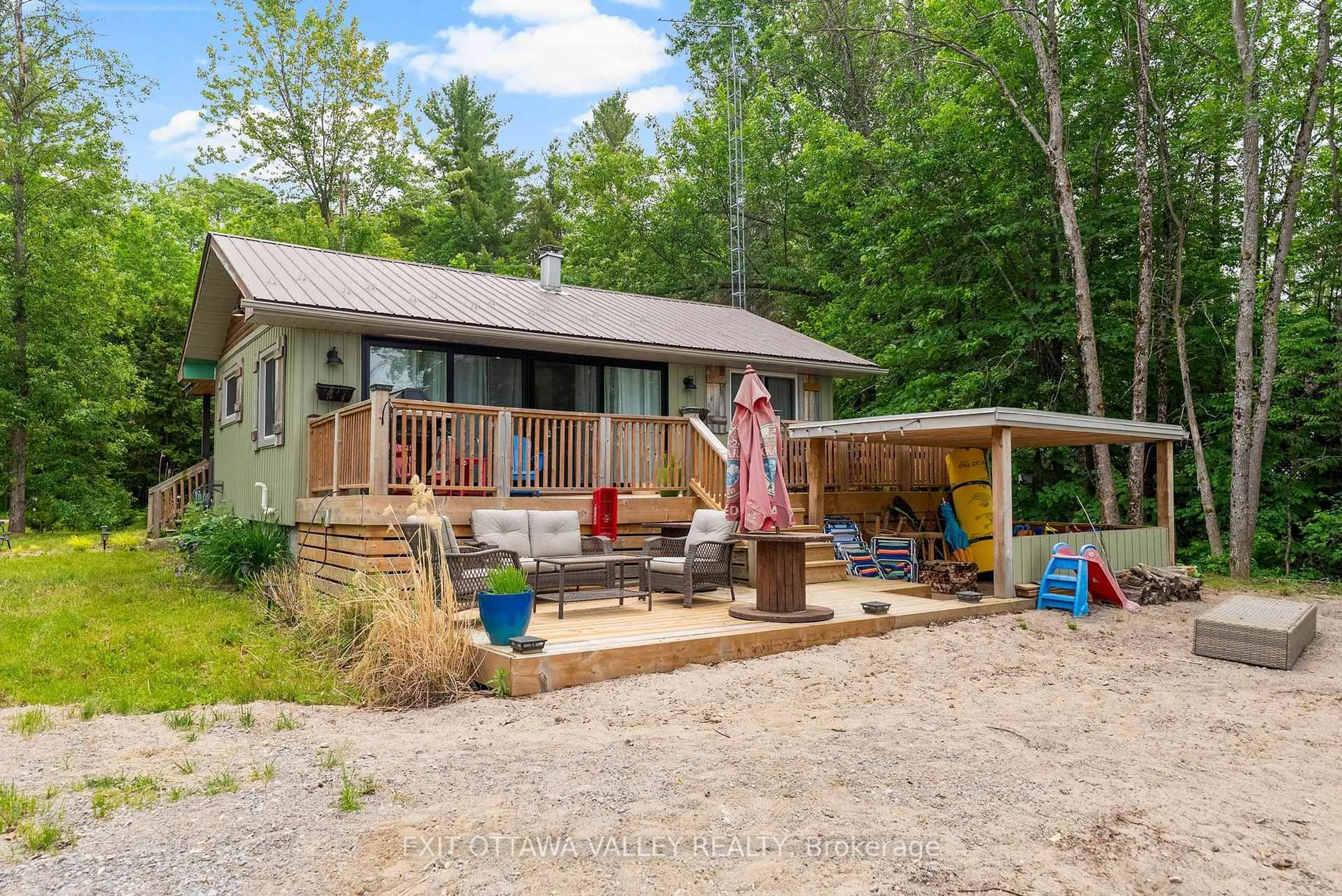 Unknown for 303 Gervais Rd, Westmeath Ontario K0J 2L0