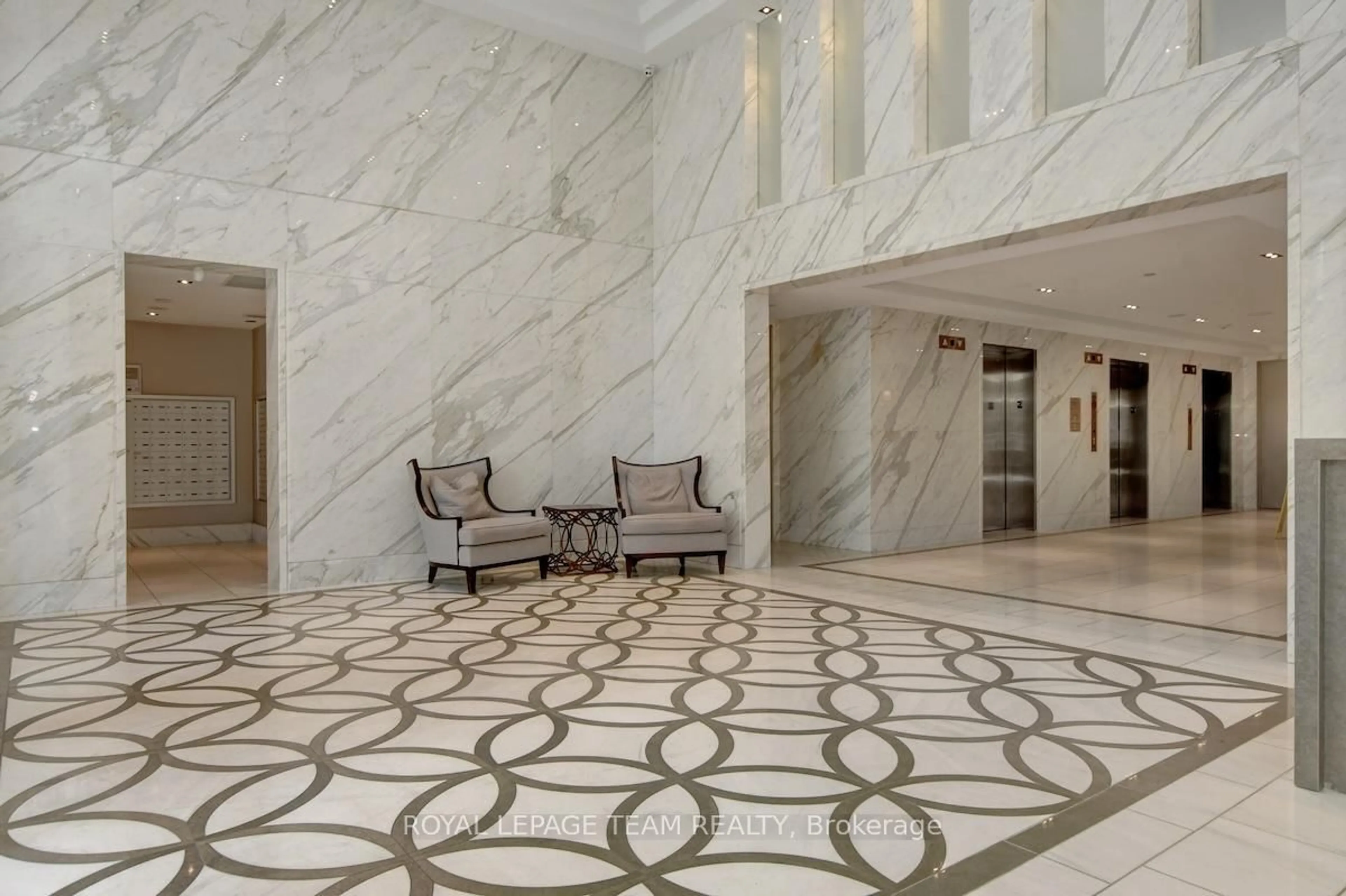 Lobby for 111 Champagne Ave #1410, Ottawa Ontario K1S 5V3