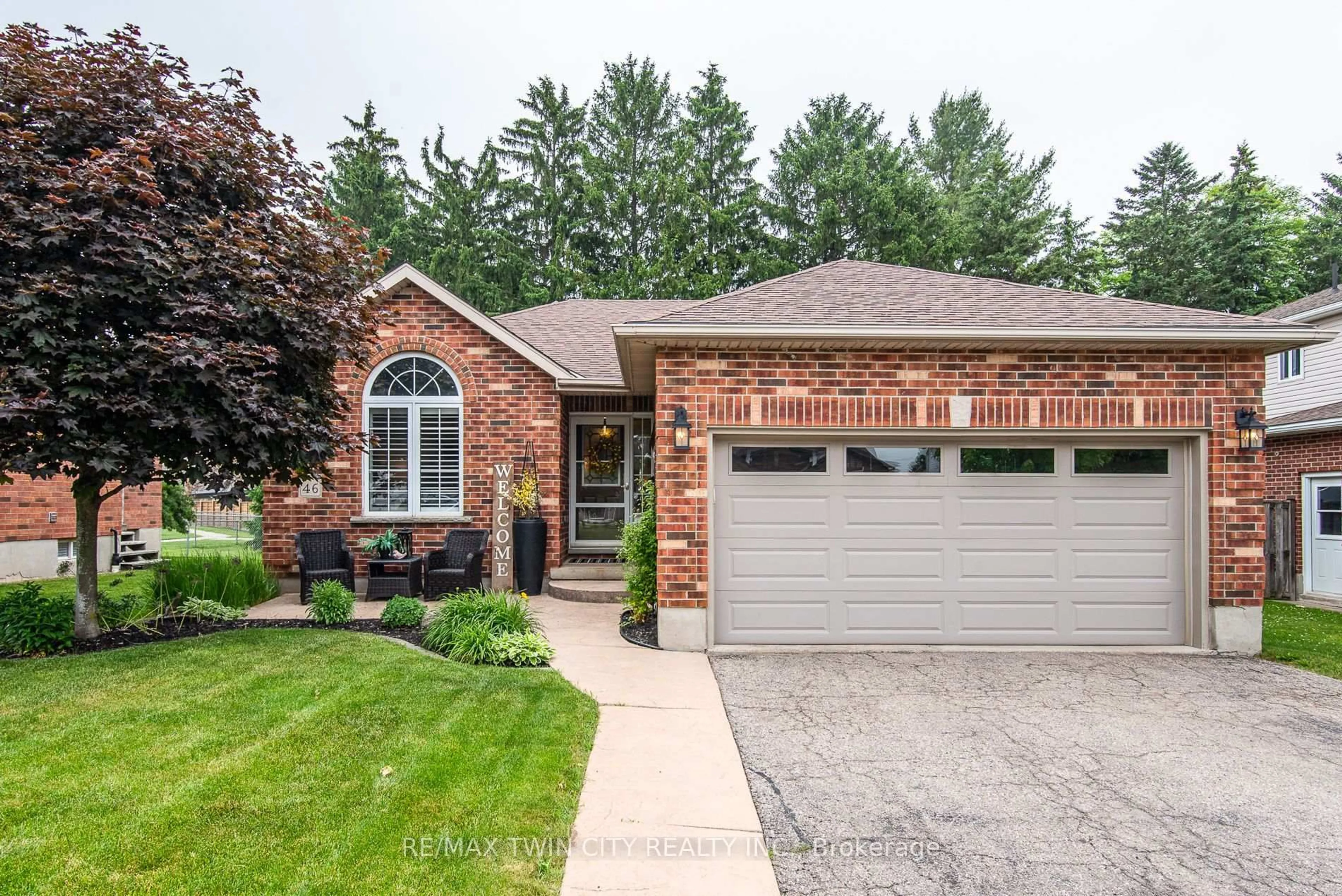 Home with brick exterior material, street for 46 Ritz Cres, Wilmot Ontario N3A 2E3