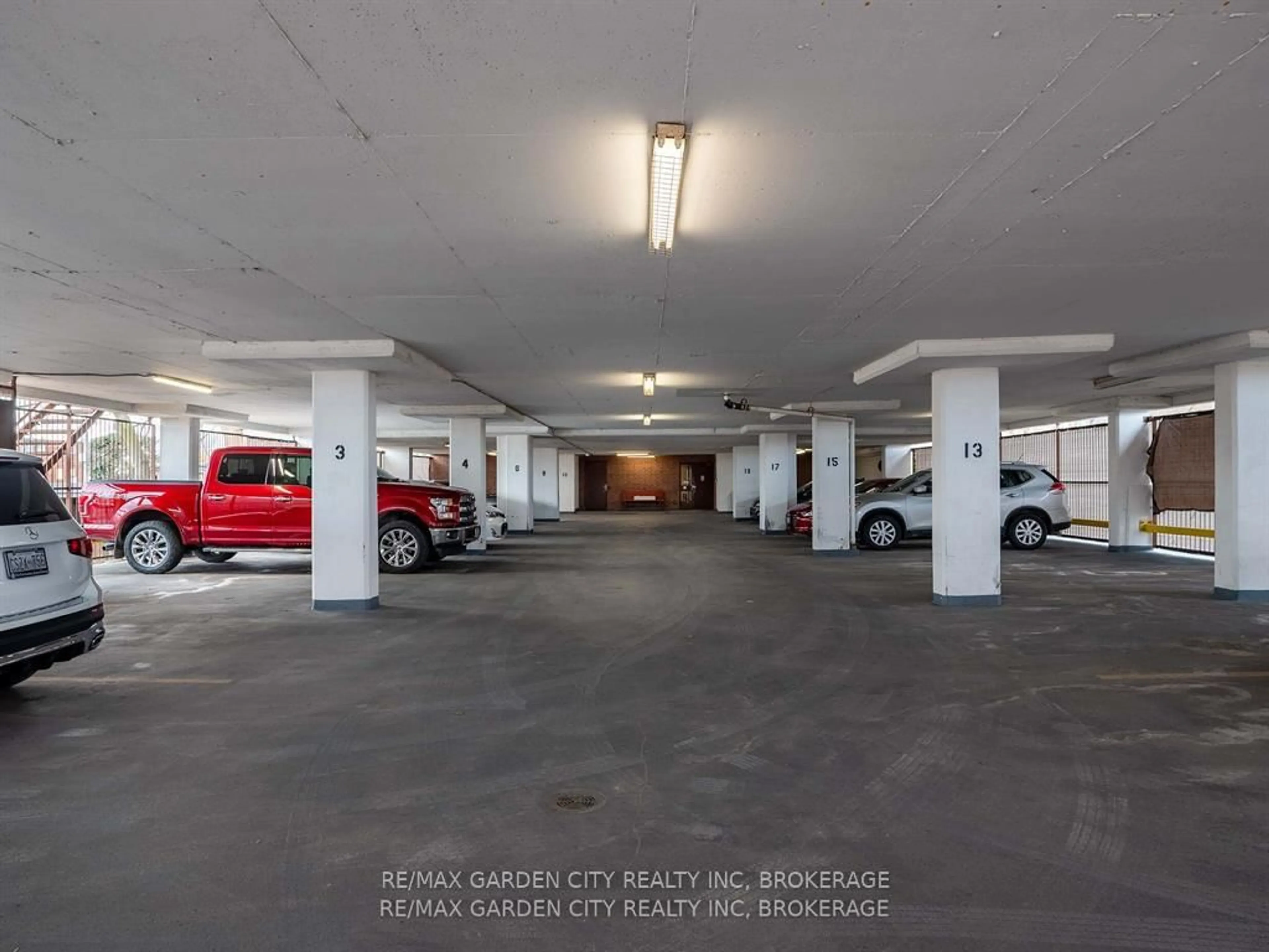 Indoor garage for 141 Church St #304, St. Catharines Ontario L2R 7L7