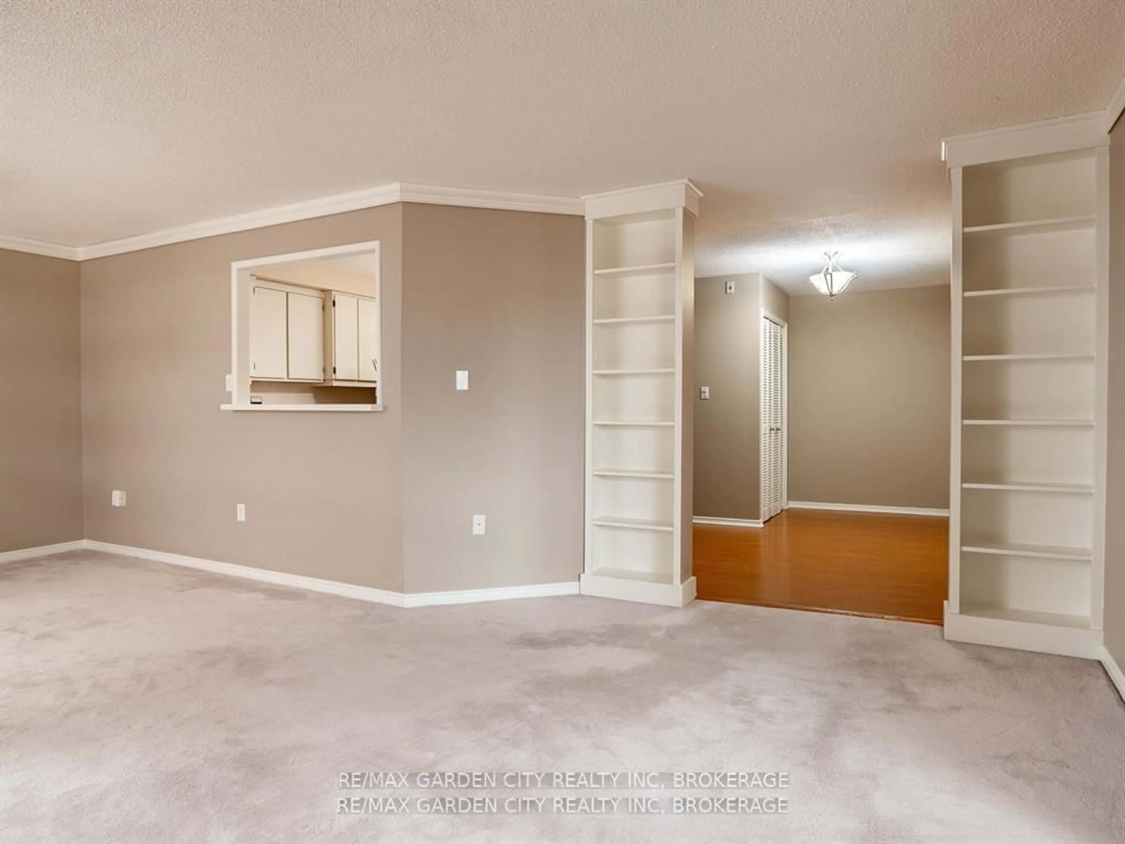 A pic of a room for 141 Church St #304, St. Catharines Ontario L2R 7L7