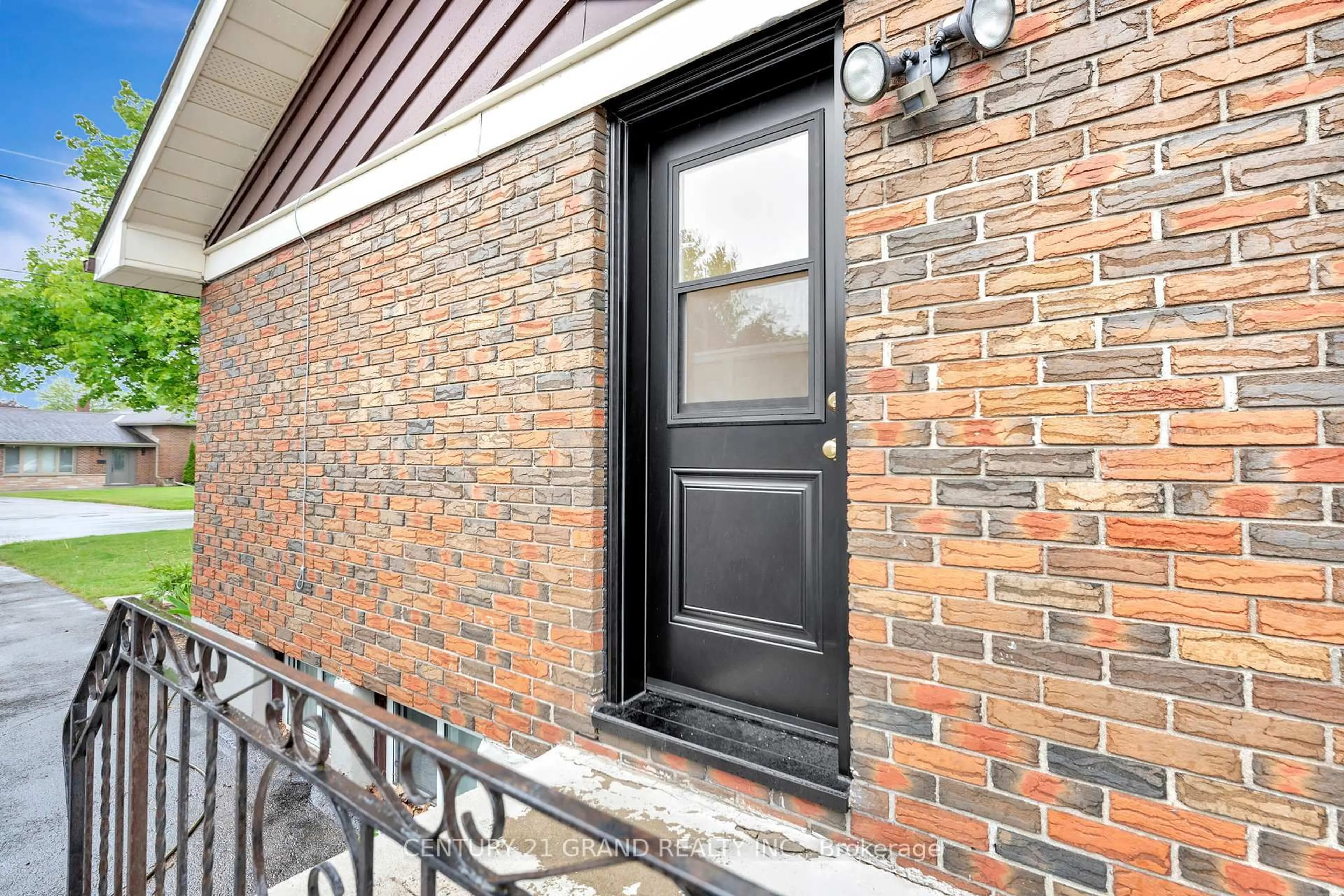 Unknown for 38 Hickery Pl, Brant Ontario N3S 3C8