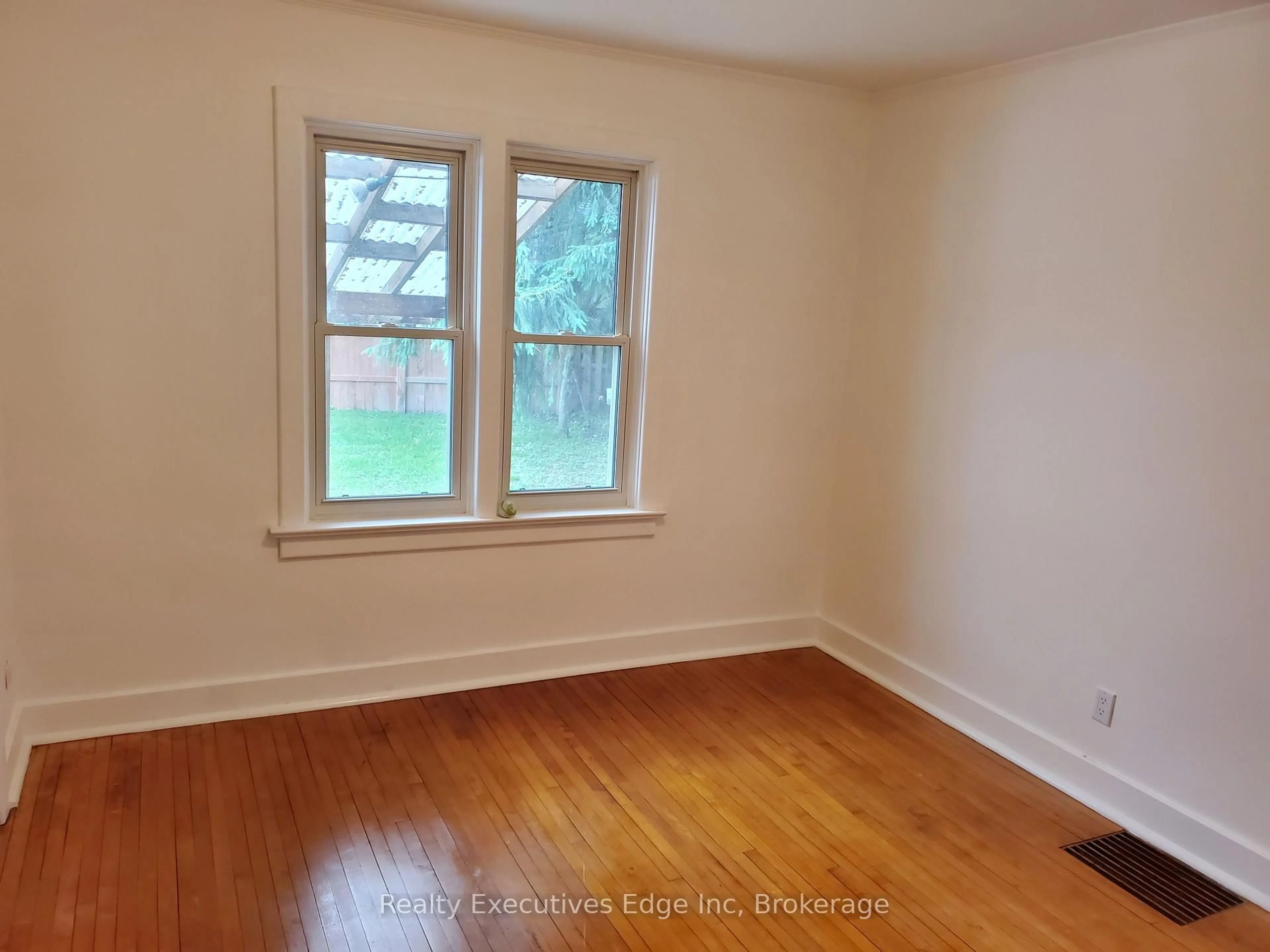 A pic of a room for 20 Armstrong Ave, Guelph Ontario N1E 5W8