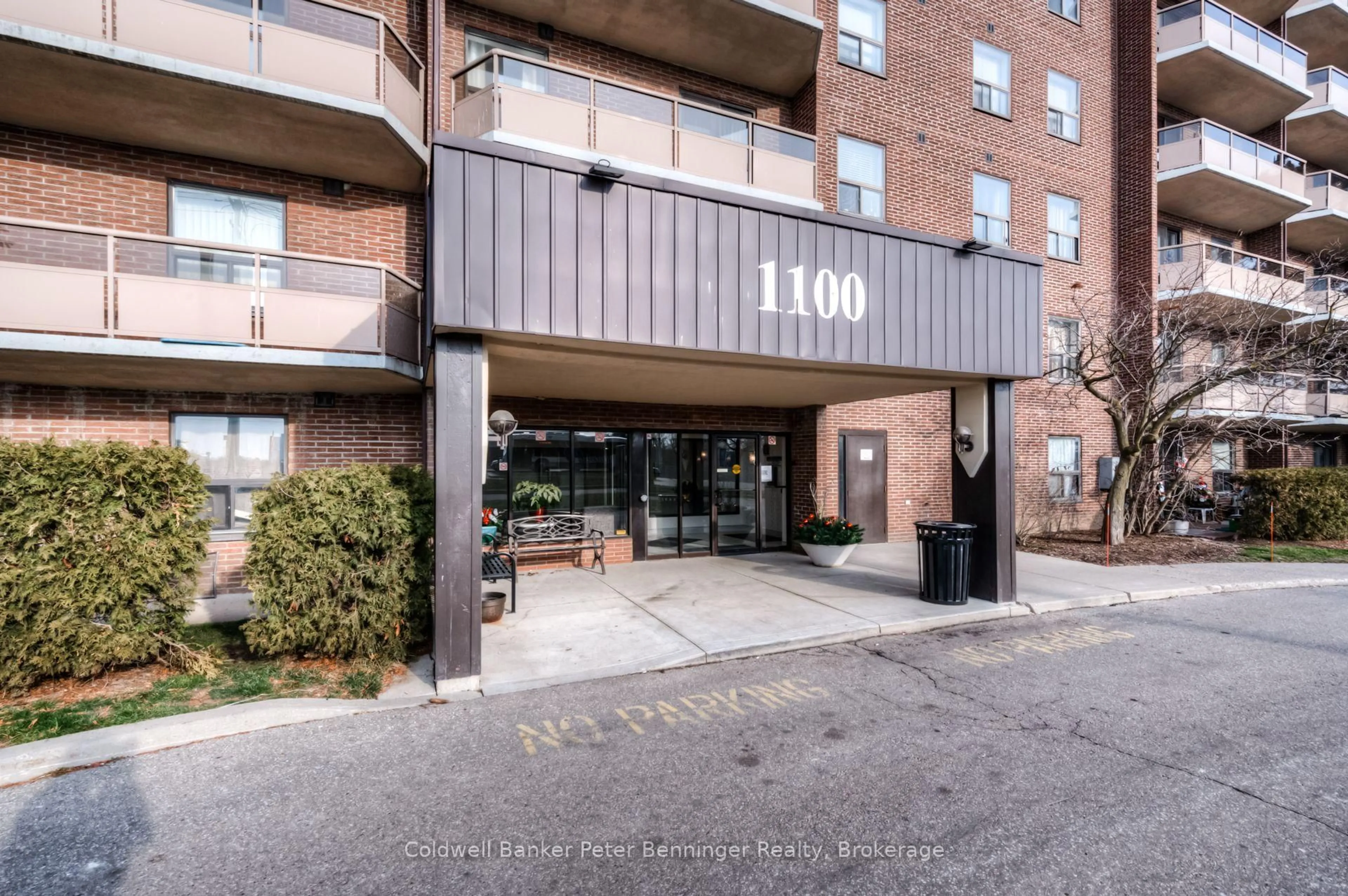 Unknown for 1100 Courtland Ave #714, Kitchener Ontario N2C 2H9