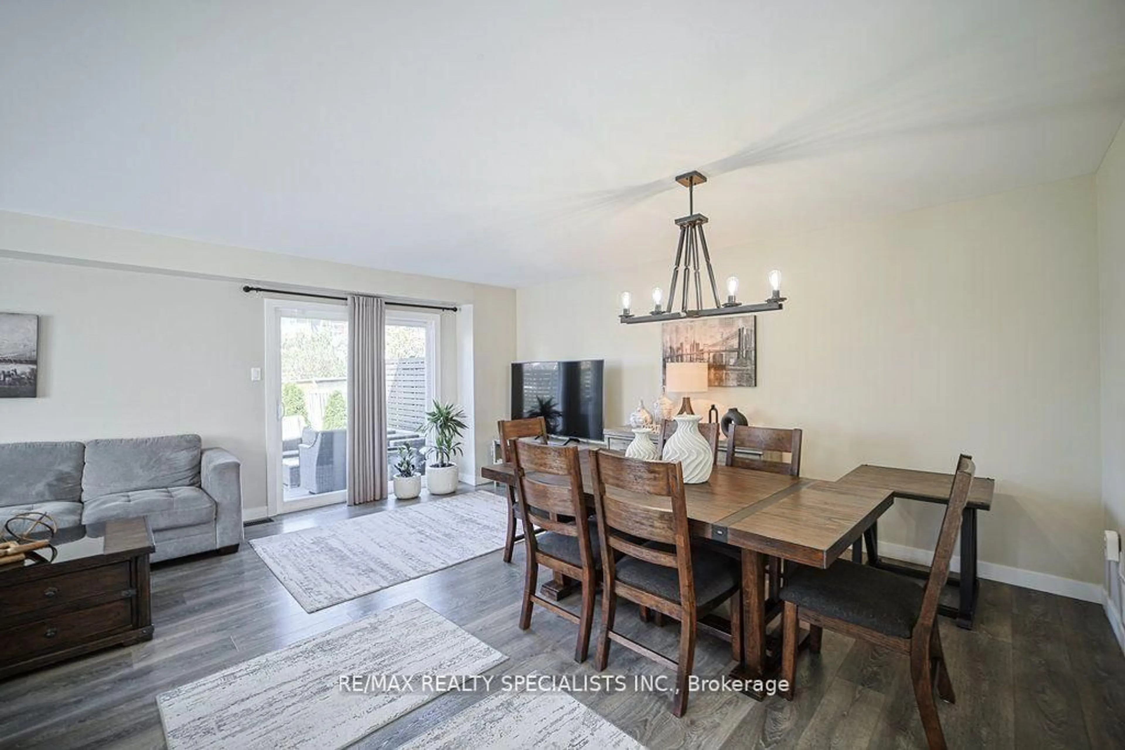 Dining room, unknown for 123 Middlemiss Cres, Cambridge Ontario N1T 1R5