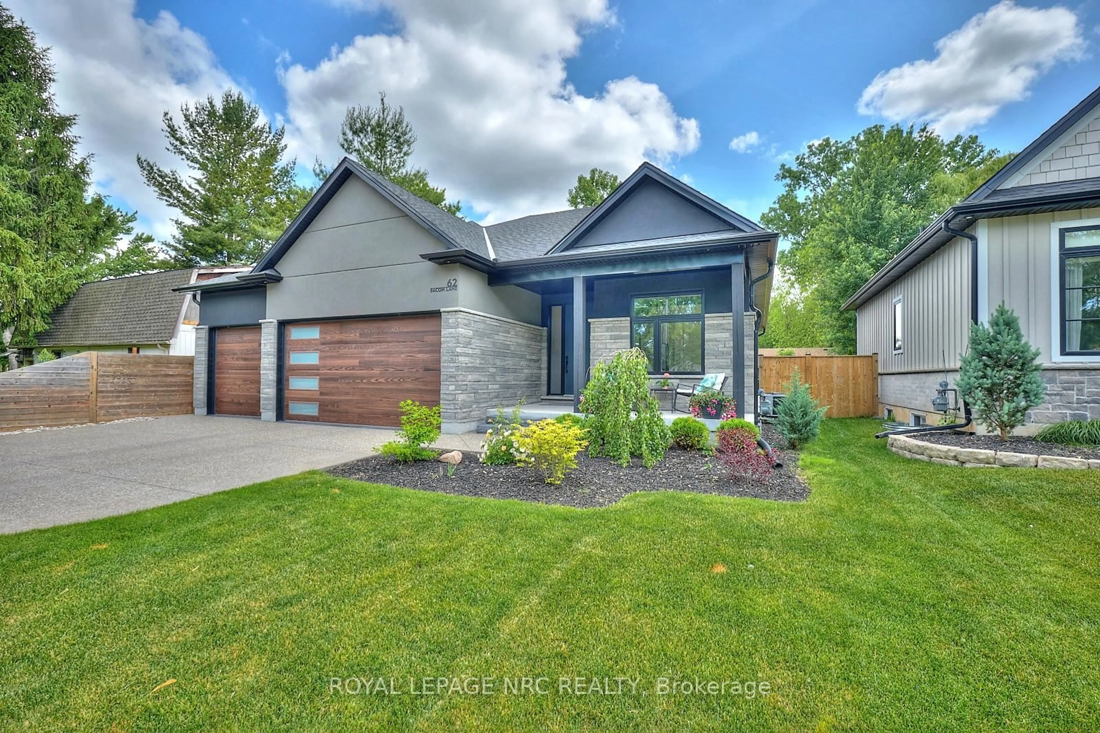 Home with brick exterior material, street for 62 Bacon Lane, Pelham Ontario L3C 3E6