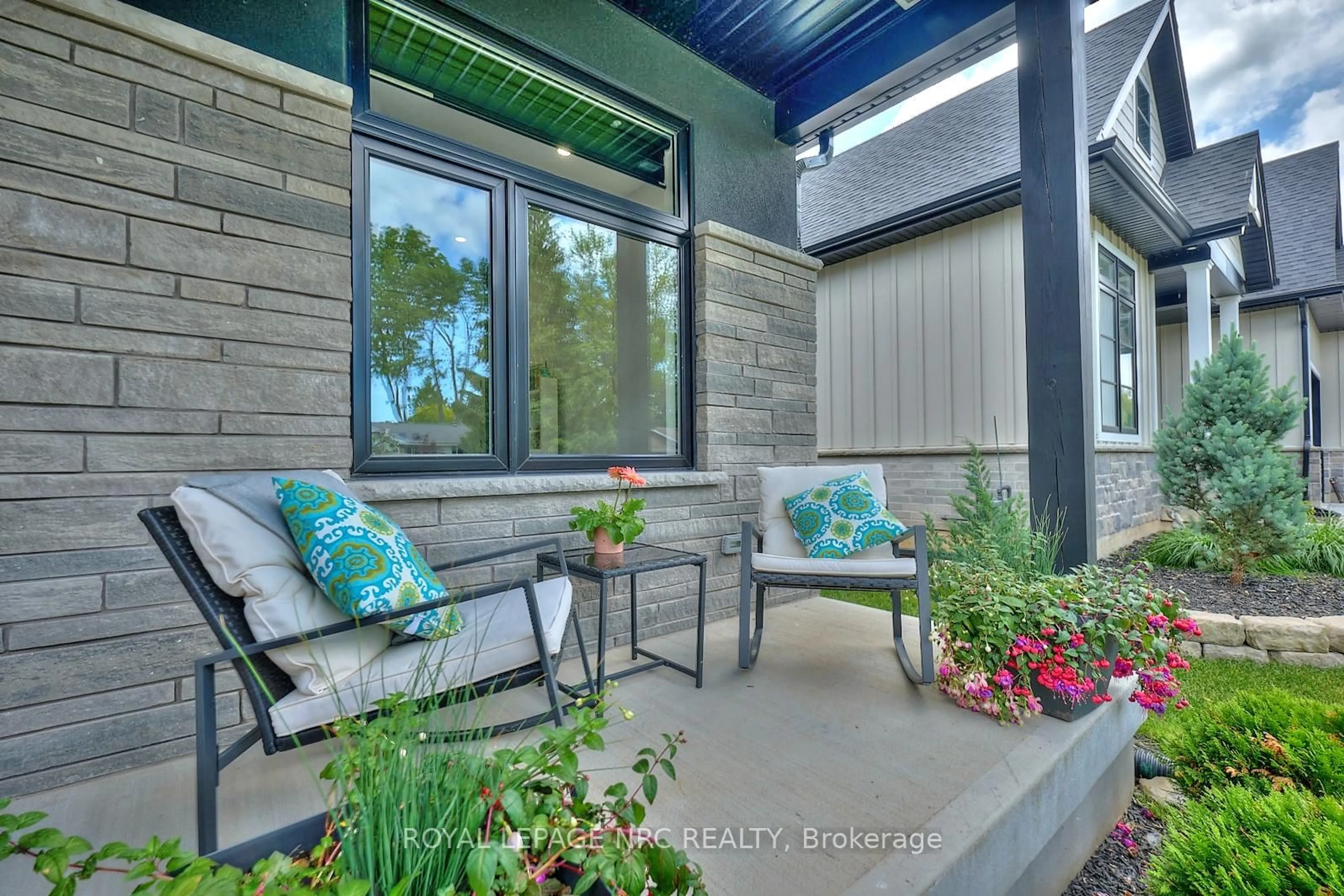 Patio, unknown for 62 Bacon Lane, Pelham Ontario L3C 3E6