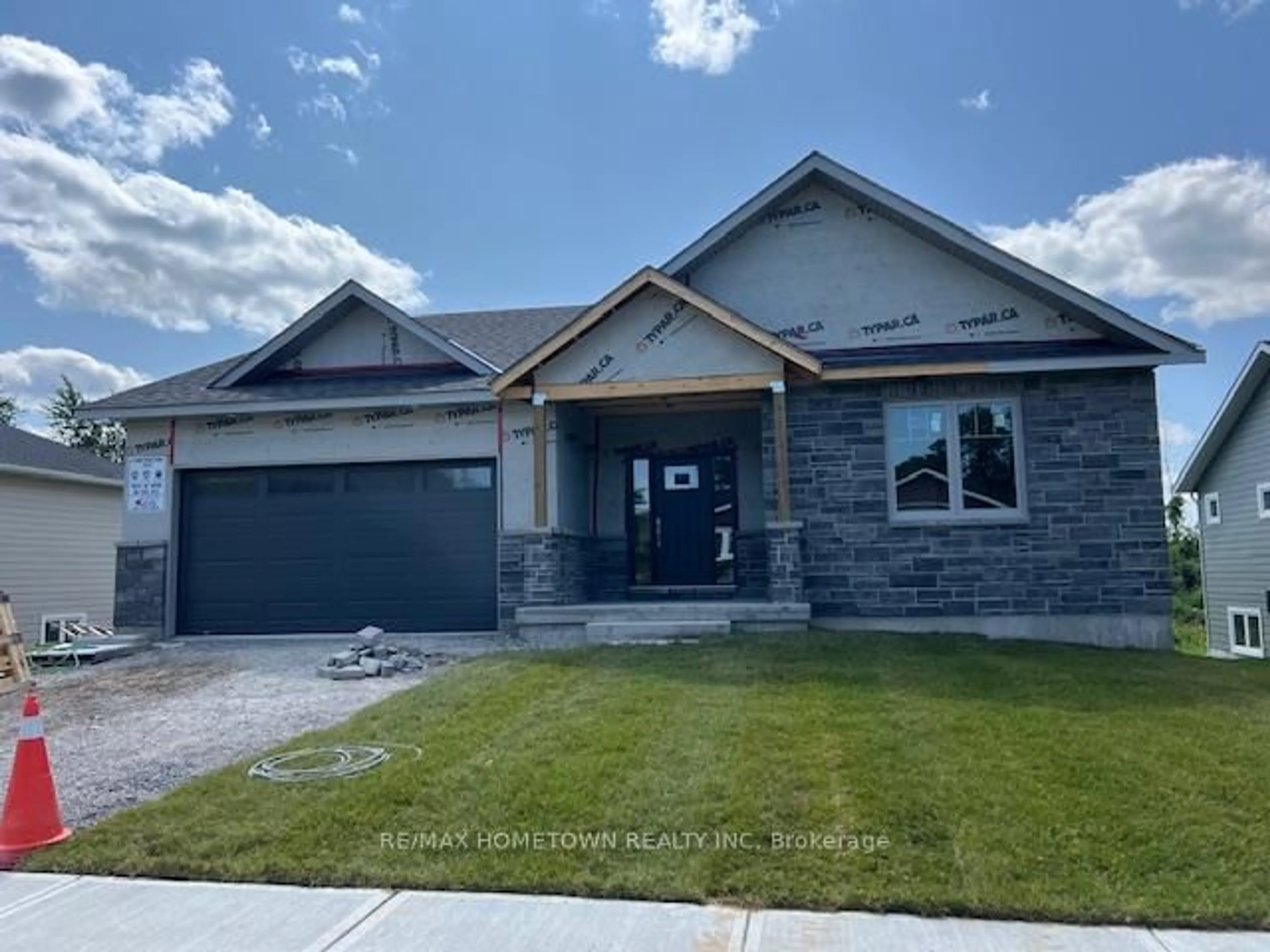 Home with brick exterior material, street for 1072 Shearer Dr, Brockville Ontario K6V 7K1