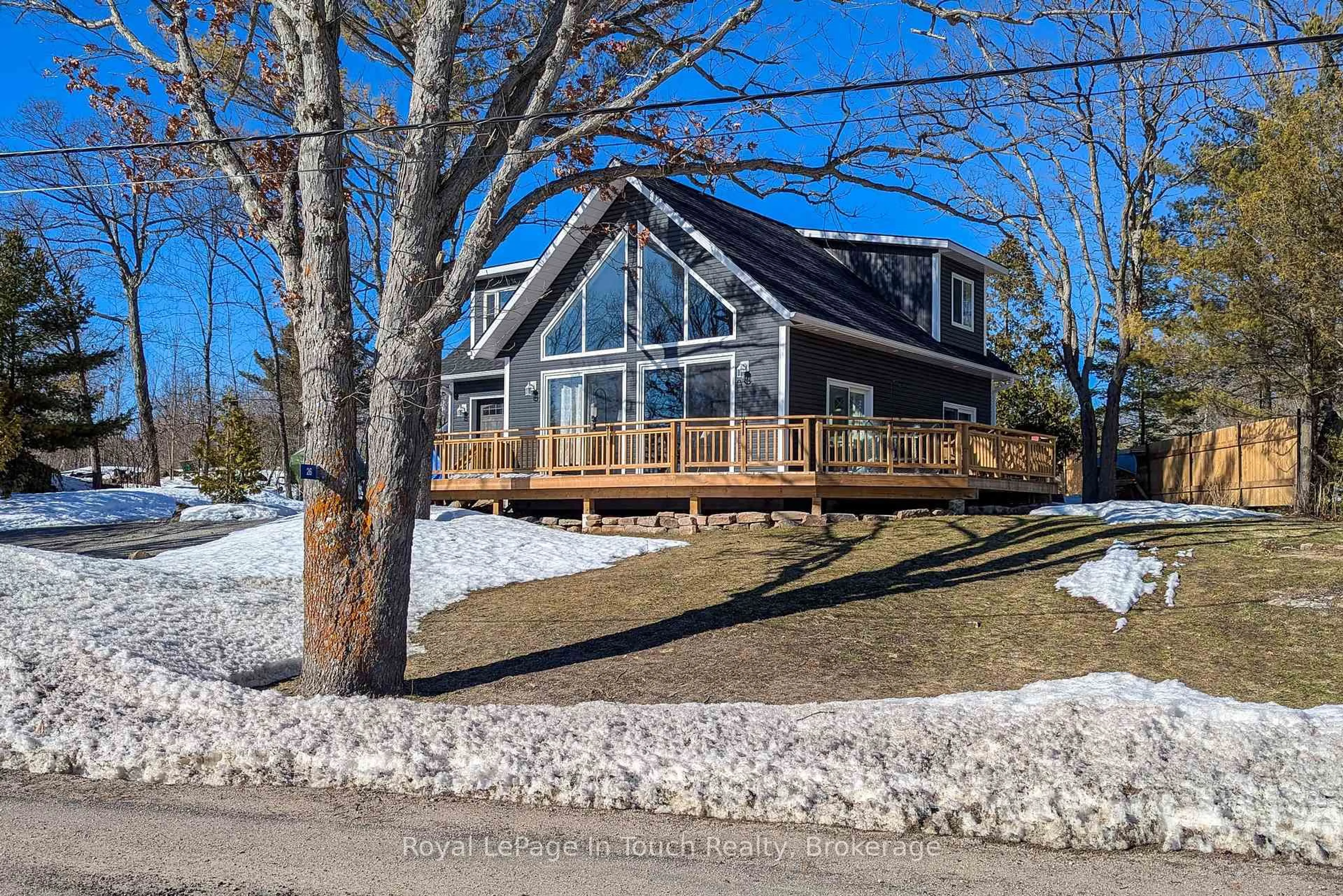 Unknown for 26 Macey Bay Rd, Georgian Bay Ontario L0K 1S0