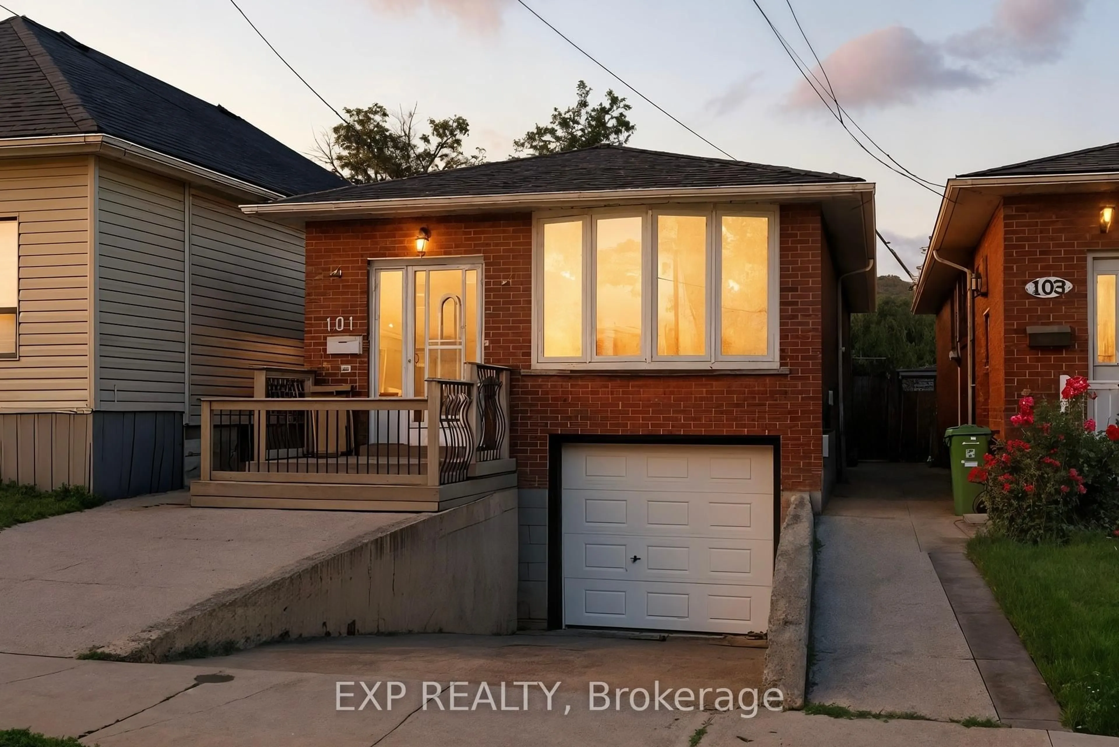 Home with brick exterior material, street for 101 MCANULTY Blvd, Hamilton Ontario L8H 3H3