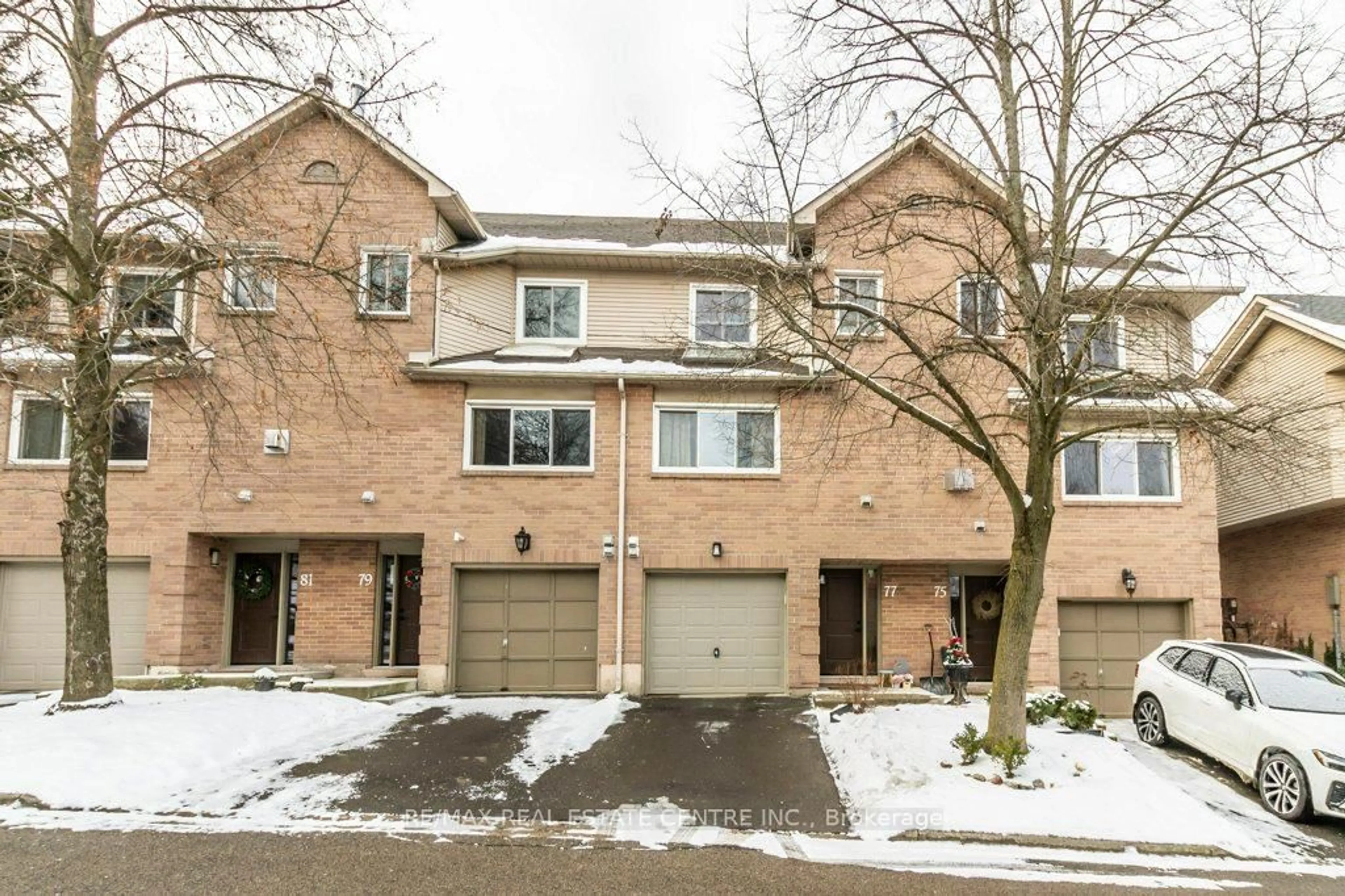 Unknown for 26 Moss Blvd #77, Hamilton Ontario L9H 6W8