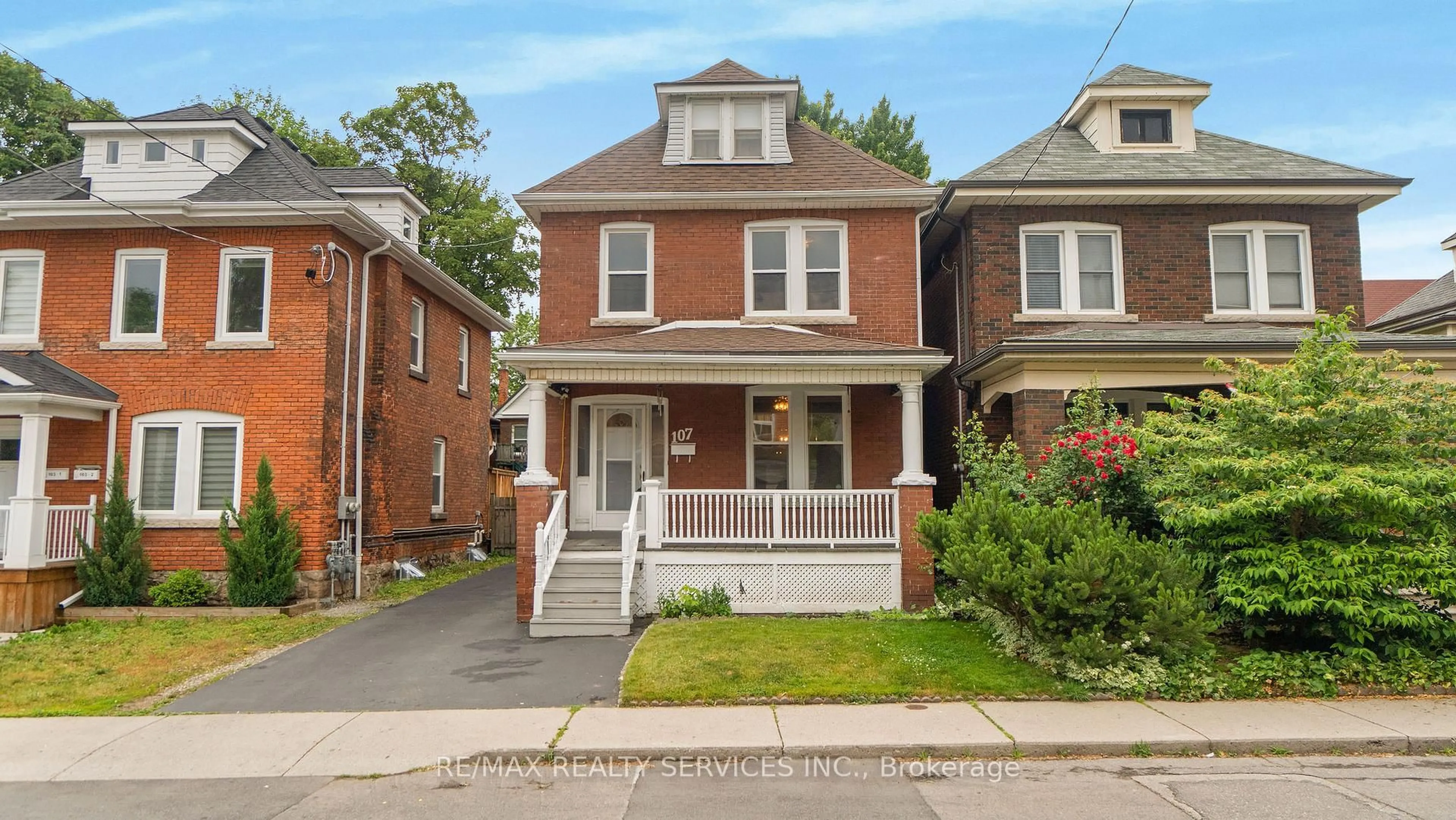 Home with brick exterior material, street for 107 Myrtle Ave, Hamilton Ontario L8M 2G1