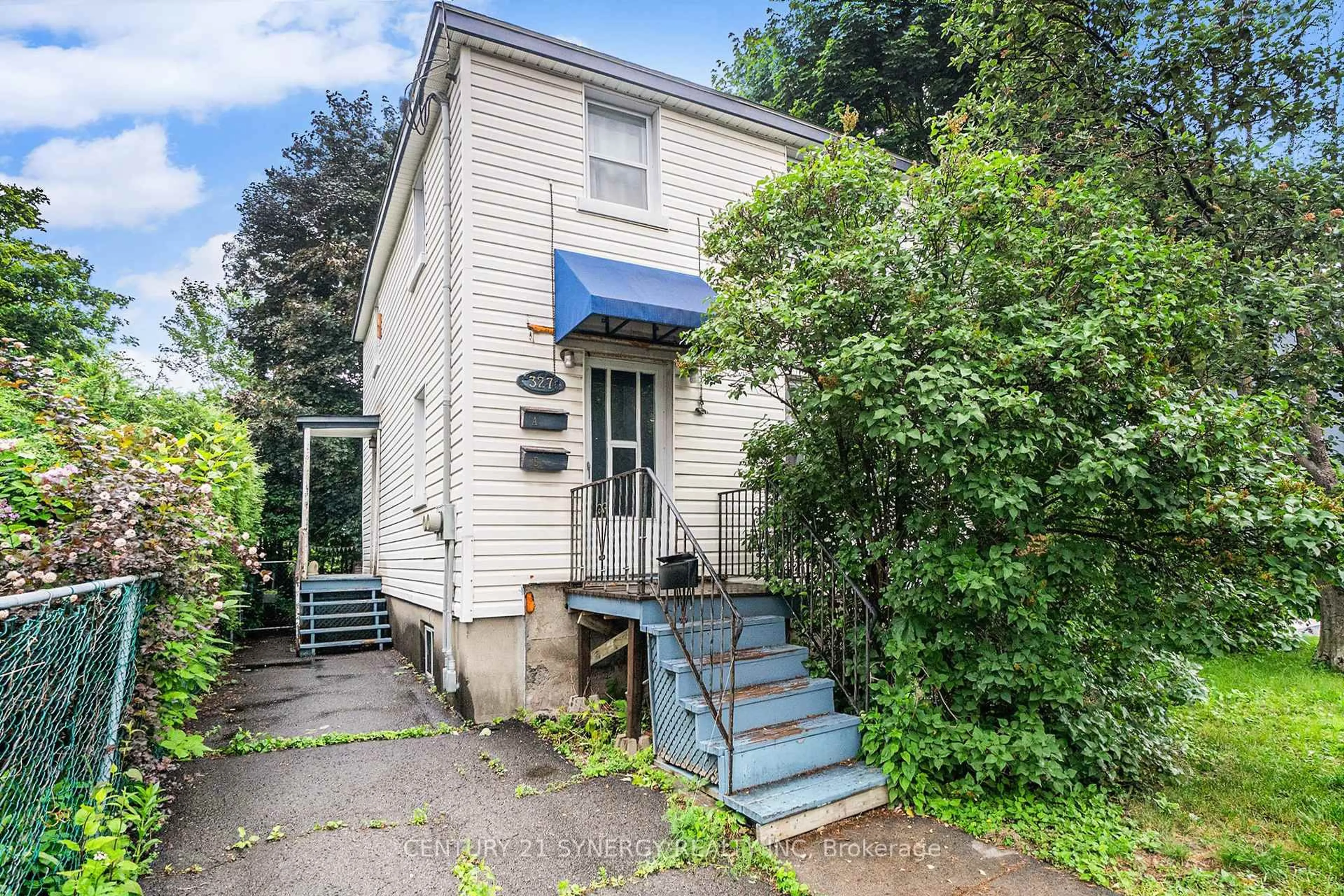 Unknown for 327 Richelieu Ave, Ottawa Ontario K1L 6J8