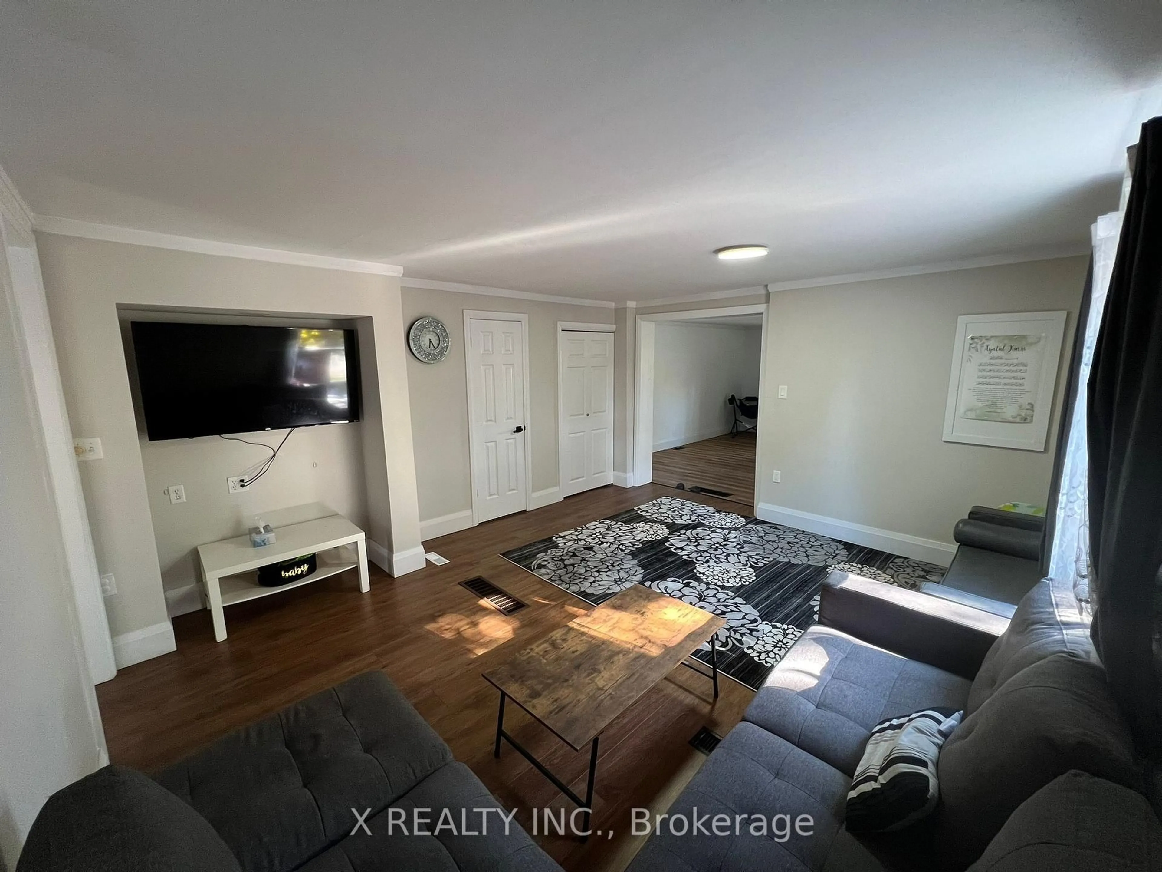 A pic of a room for 41 Baldwin St, Belleville Ontario K8P 2V2