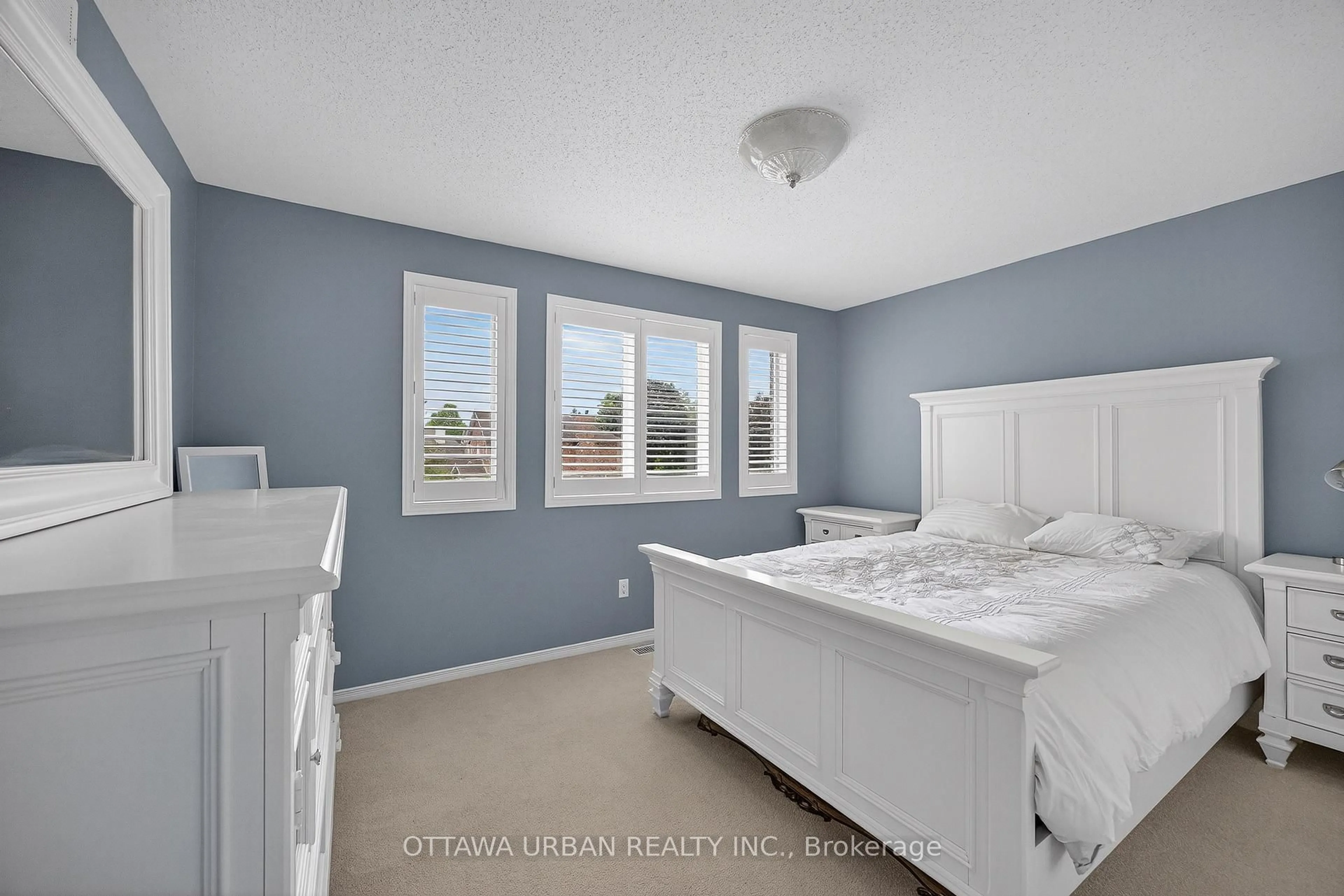 Bedroom with bed, unknown for 6267 Ravine Way, Ottawa Ontario K1C 7G1