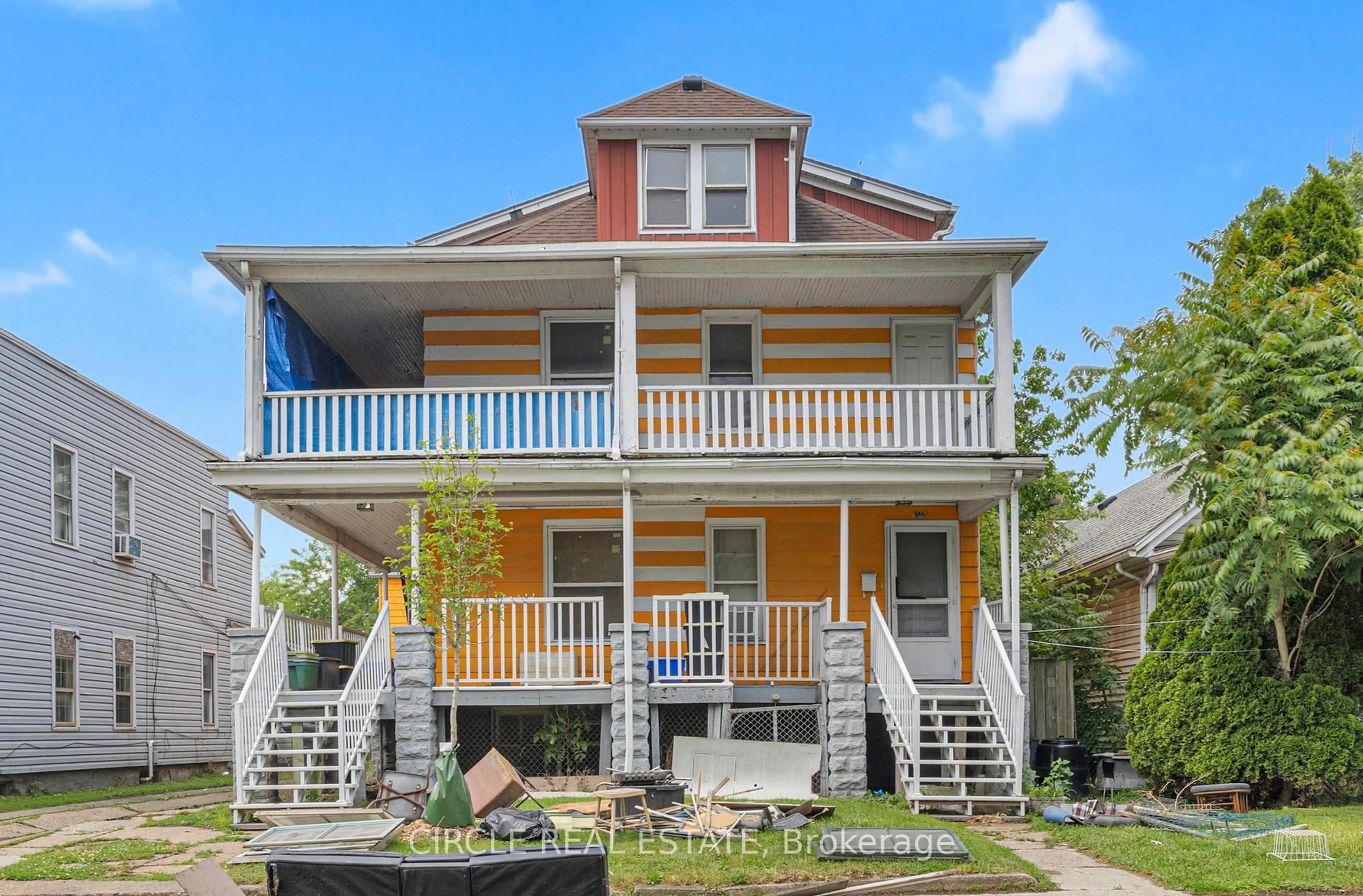 Unknown for 945-951 Wellington Ave, Windsor Ontario N9A 5K2