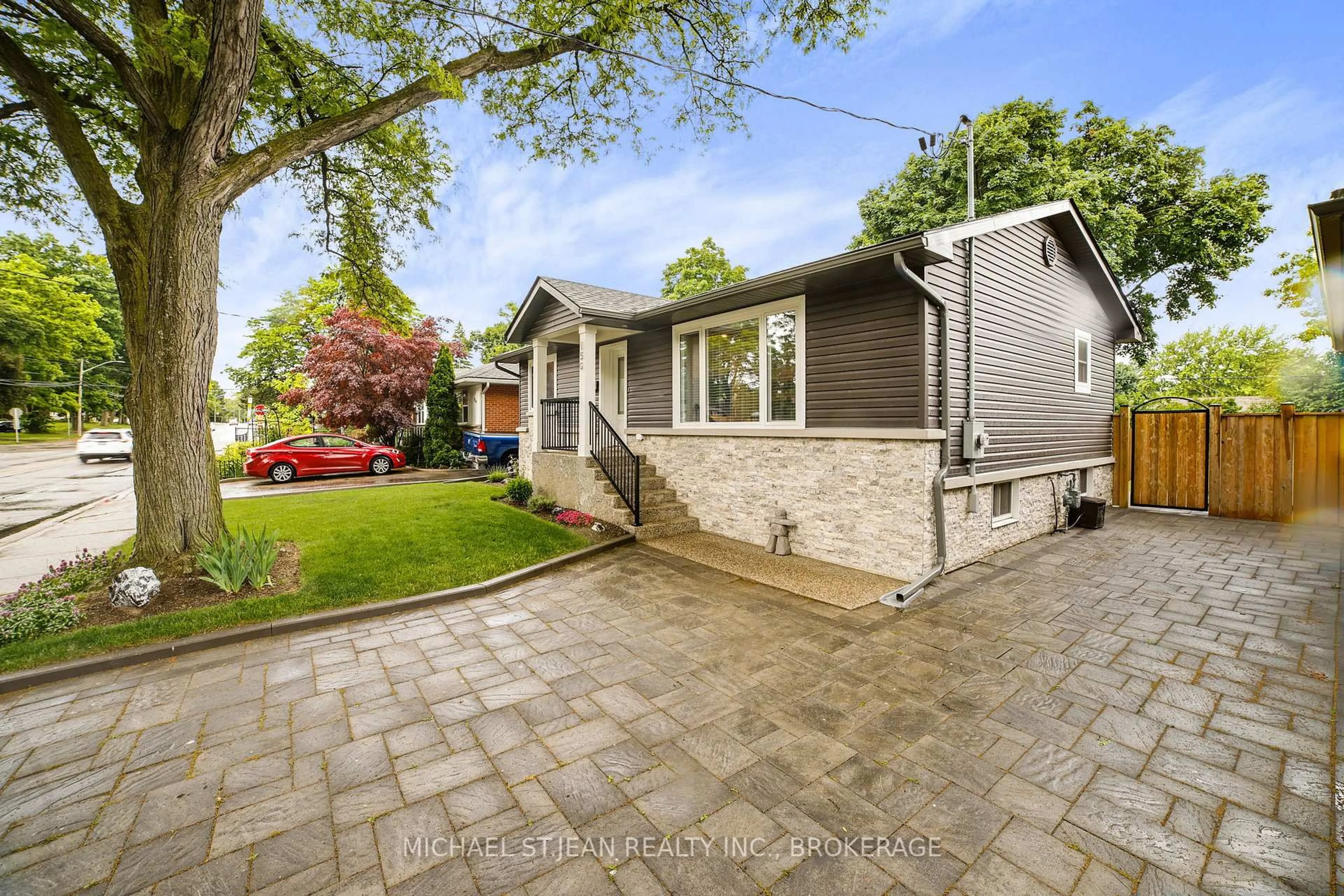 Unknown for 150 Upper Paradise Rd, Hamilton Ontario L9C 5B8