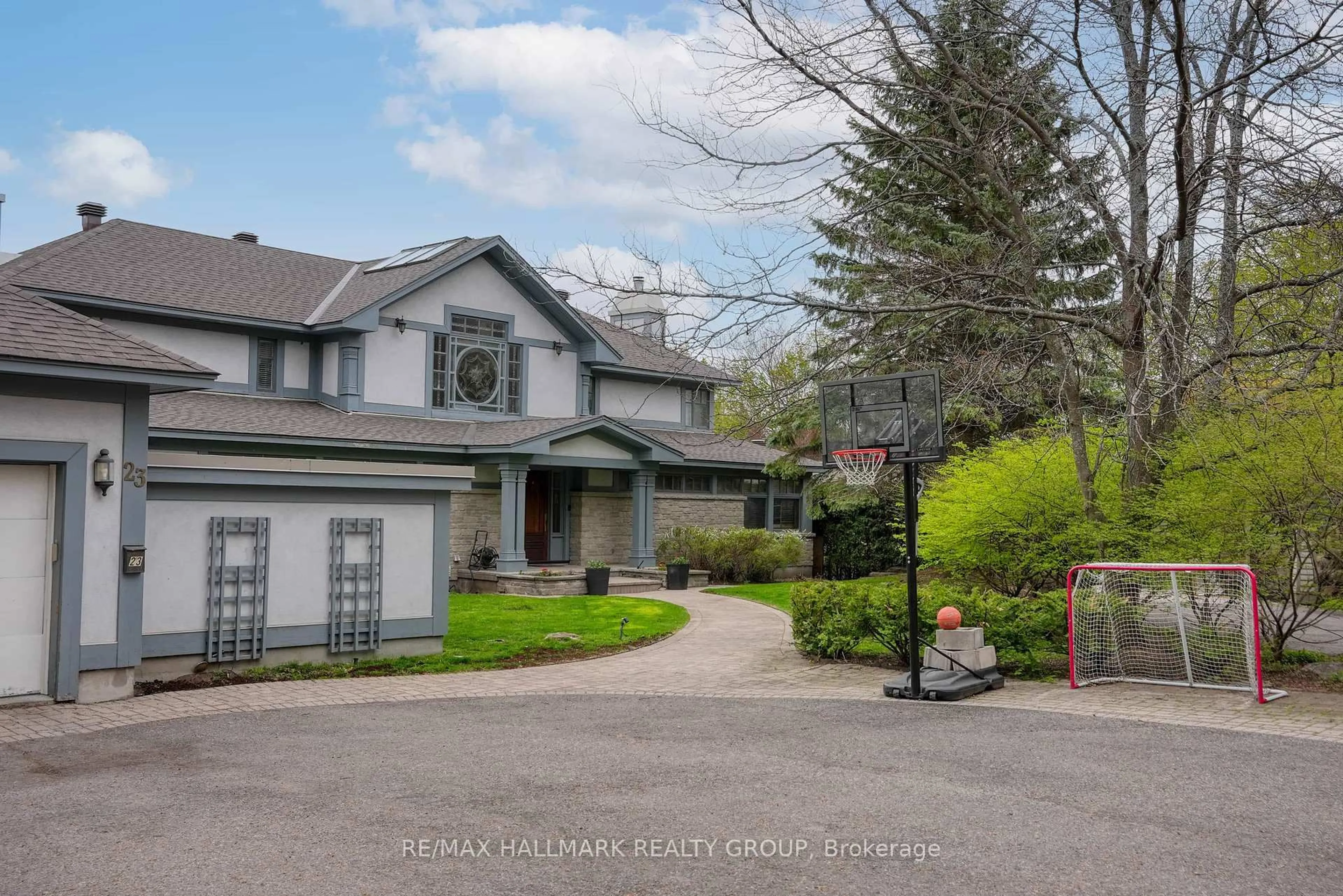 Unknown for 23 DAVIDSON Dr, Ottawa Ontario K1J 6L7