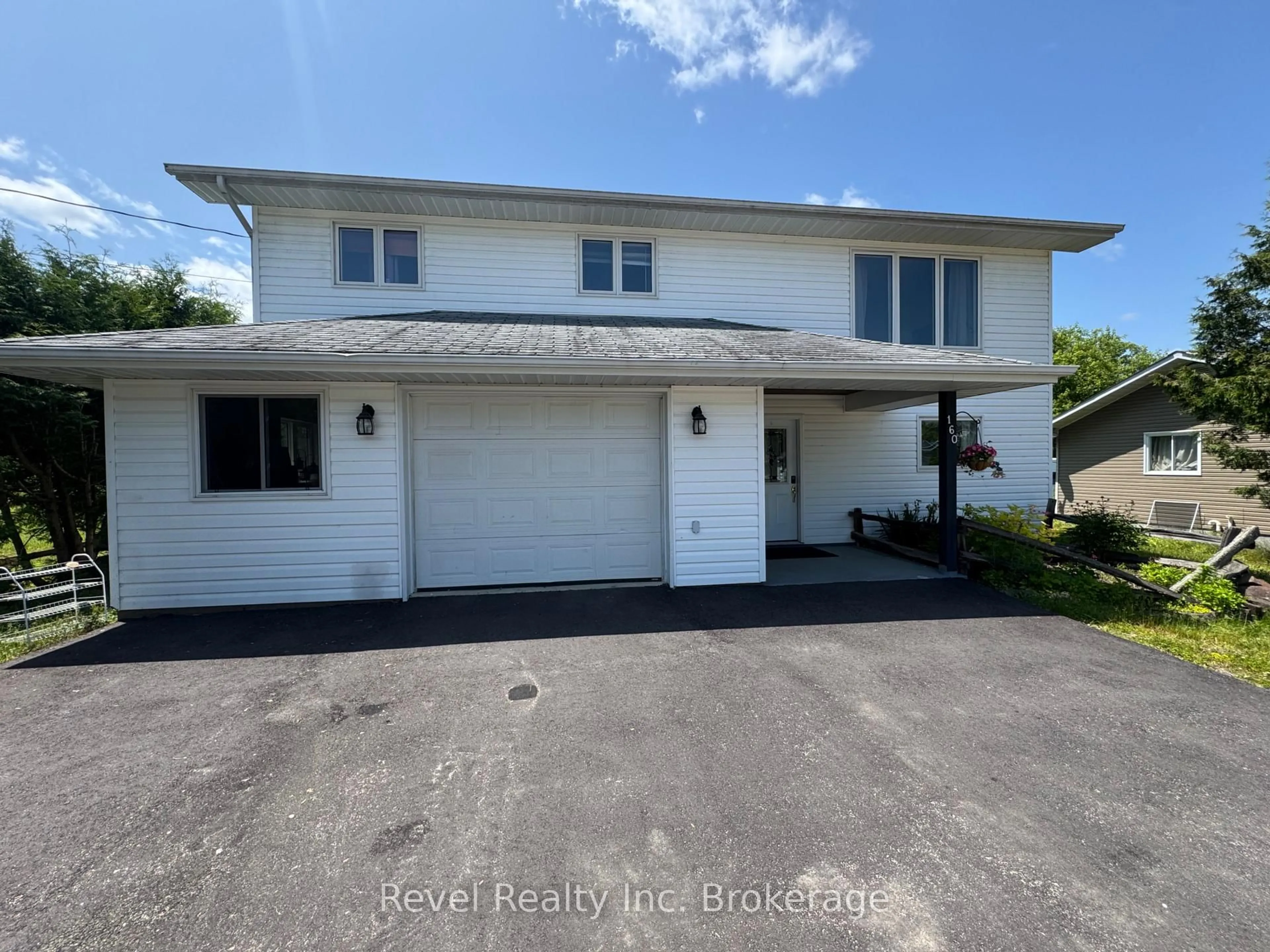 Unknown for 160 Sixth St, Mattawa Ontario P0H 1V0