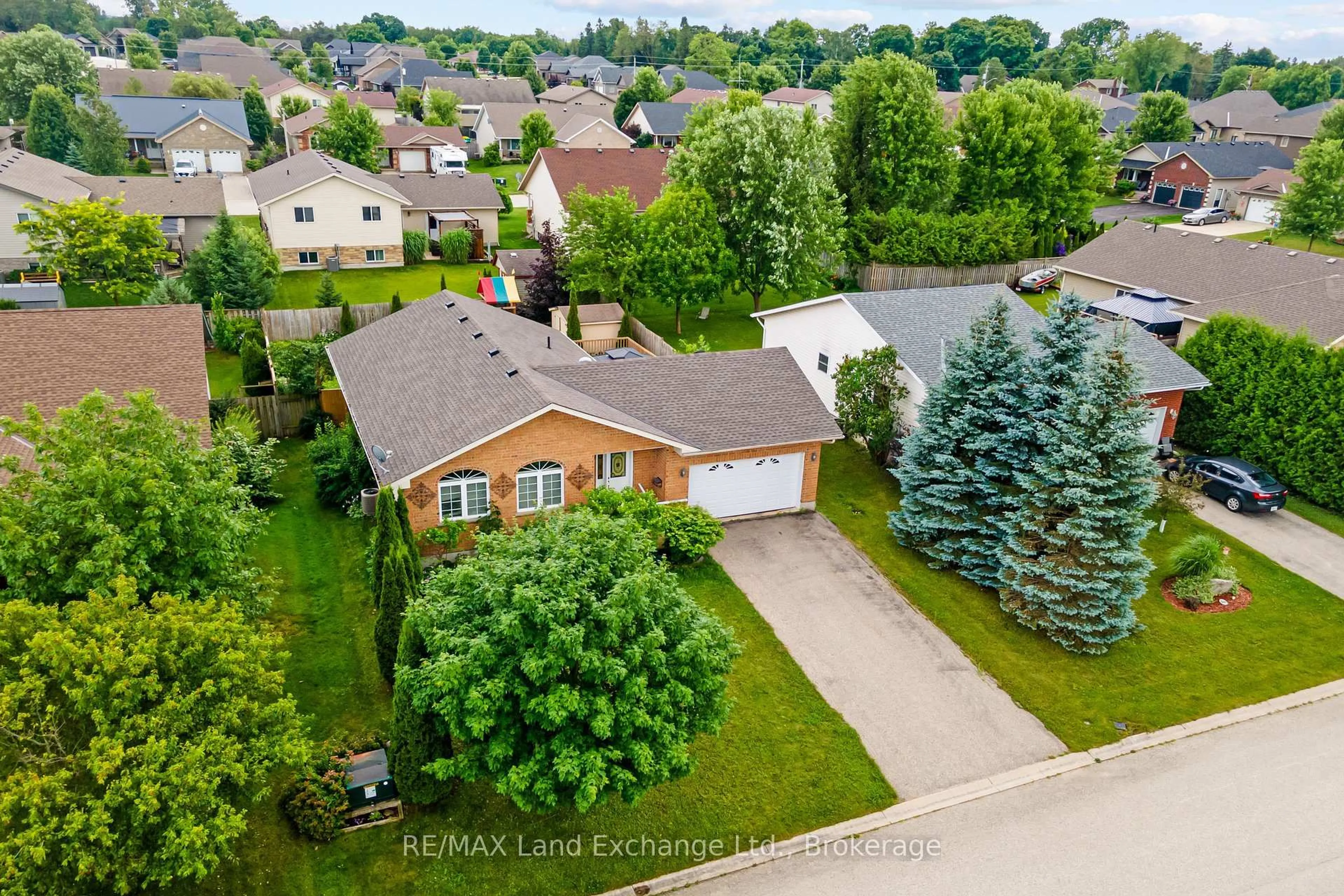A pic from outside/outdoor area/front of a property/back of a property/a pic from drone, street for 120 Owen Rd, Wellington North Ontario N0G 2L2