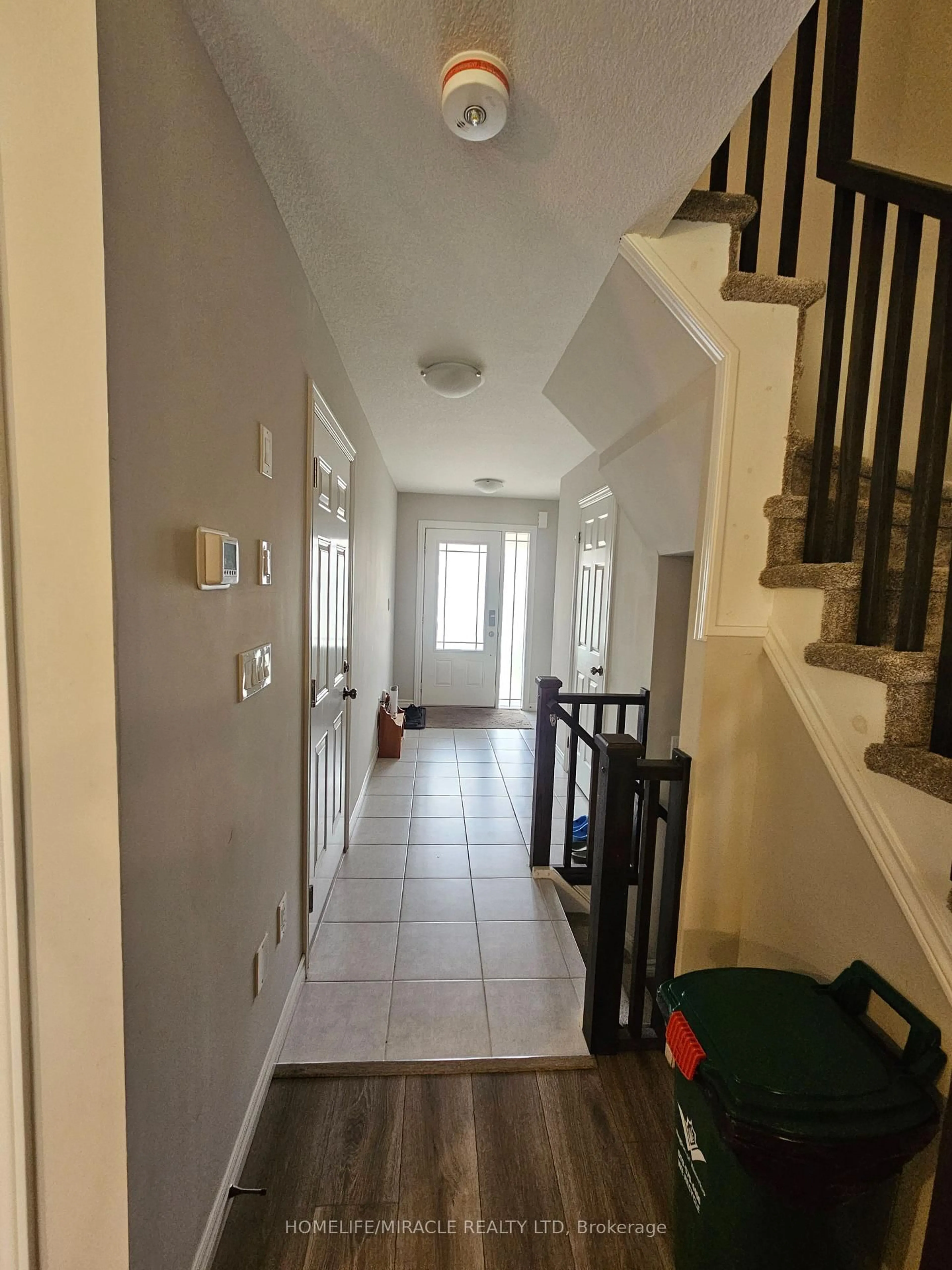 Indoor entryway for 37 Munch Ave, Cambridge Ontario N3L 0J4