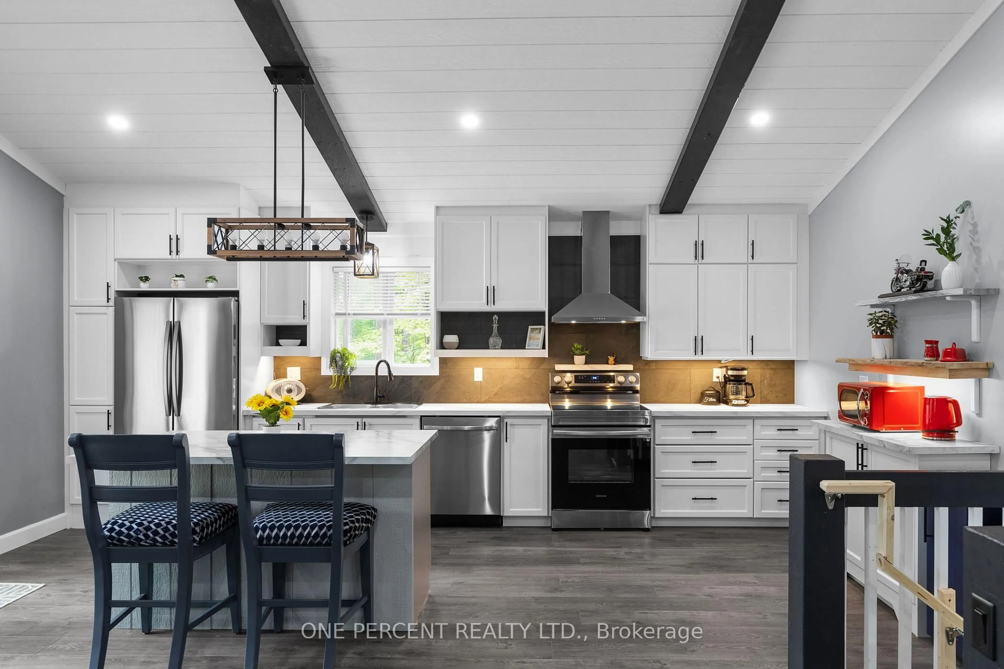 Open concept kitchen, unknown for 1057 Twelve Mile Lake Rd, Minden Hills Ontario K0M 2K0
