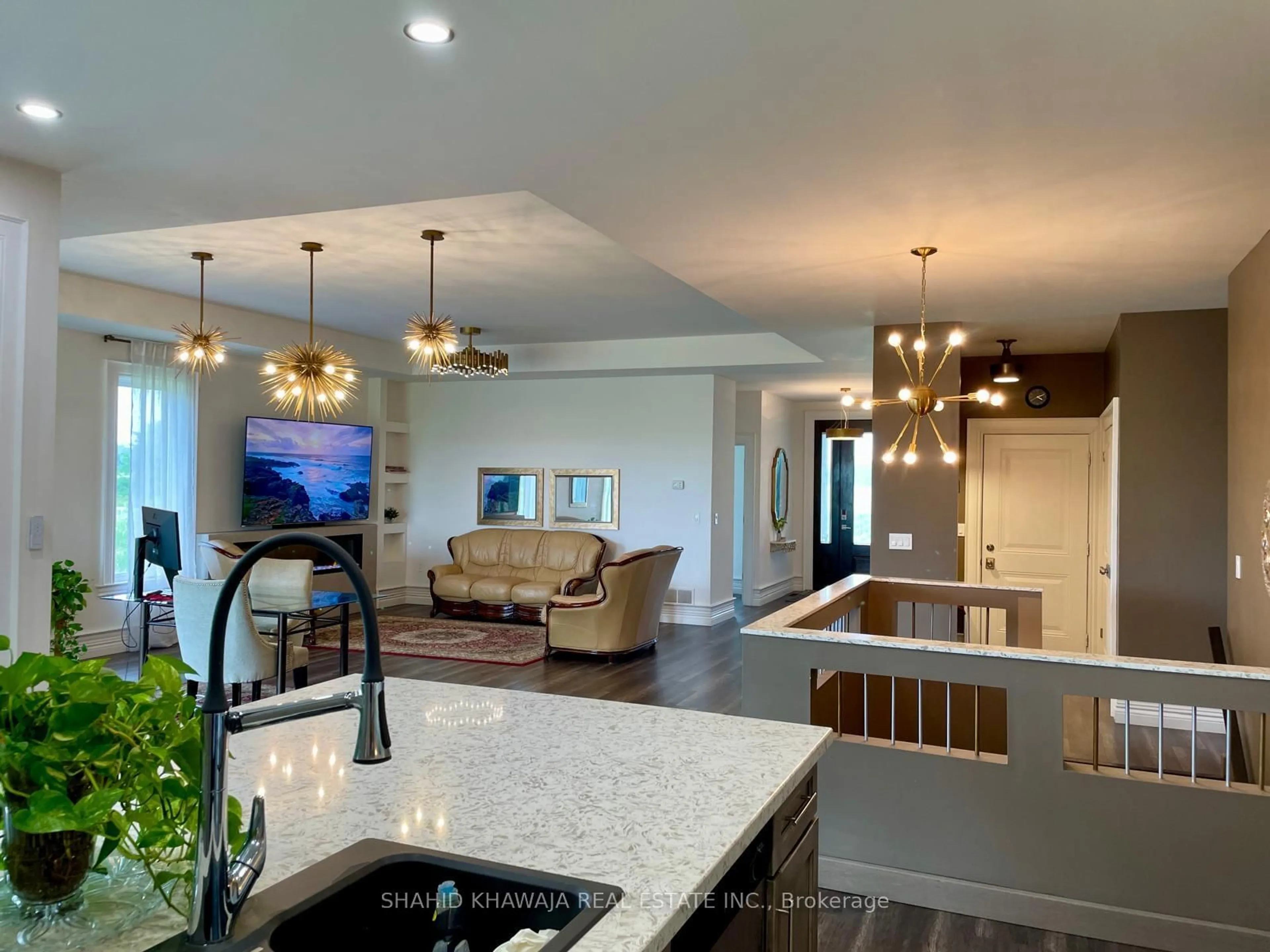 Open concept kitchen, ceramic/tile floor for 240 Farr St, Pelham Ontario L0S 1C0