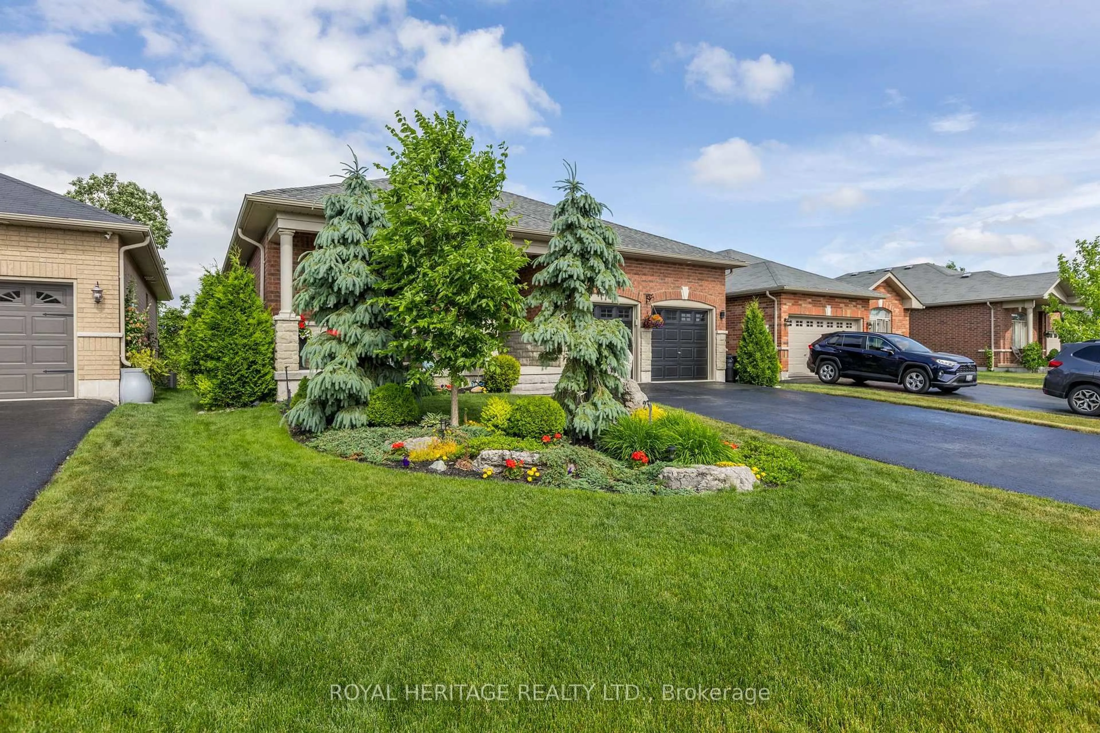 A pic from outside/outdoor area/front of a property/back of a property/a pic from drone, street for 23 Old Trafford Dr, Trent Hills Ontario K0L 1Y0
