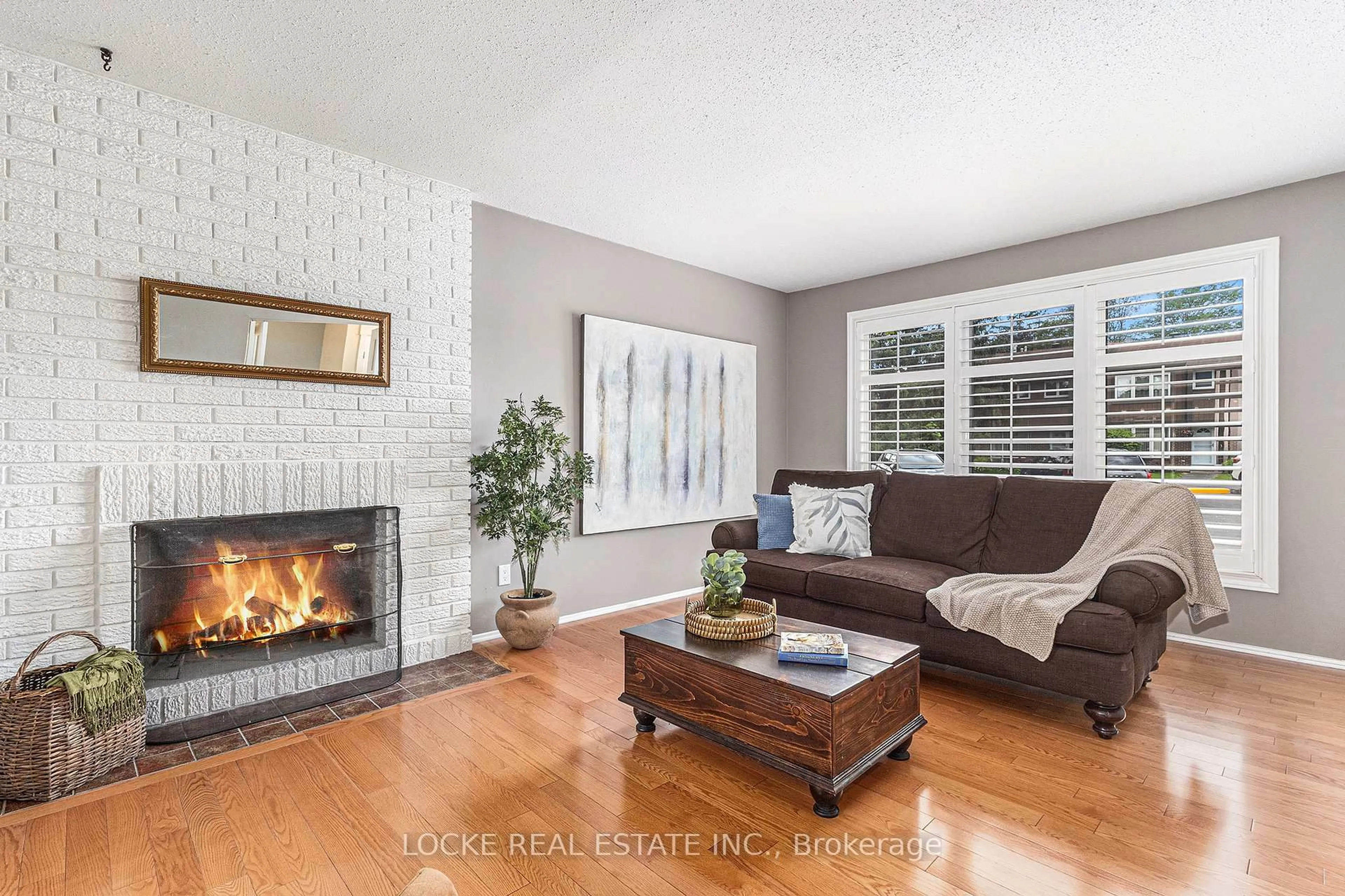Living room with furniture, unknown for 2111 Montreal Rd #101, Ottawa Ontario K1J 8M8