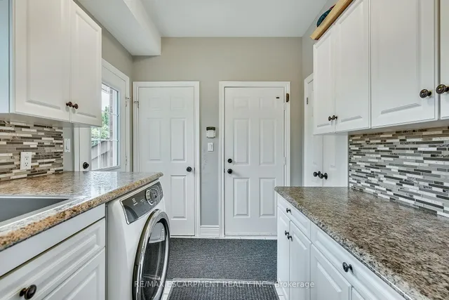 Additional property image - 447 GOLF LINKS Rd