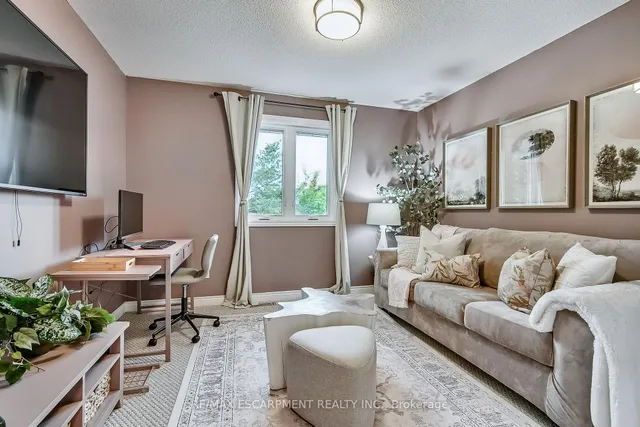 Additional property image - 447 GOLF LINKS Rd
