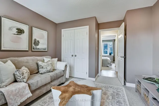 Additional property image - 447 GOLF LINKS Rd