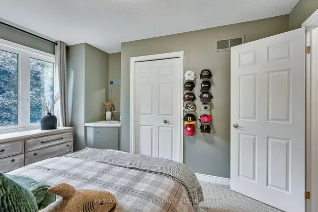 Additional property image - 447 GOLF LINKS Rd