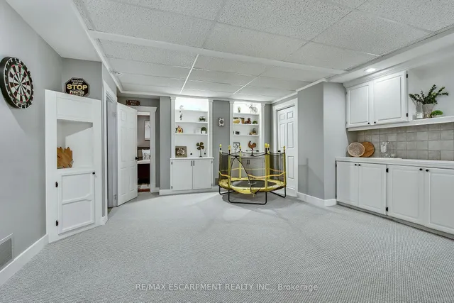 Additional property image - 447 GOLF LINKS Rd