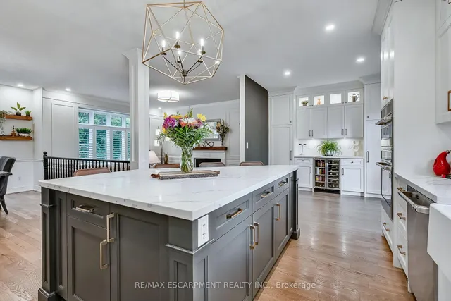 Additional property image - 447 GOLF LINKS Rd