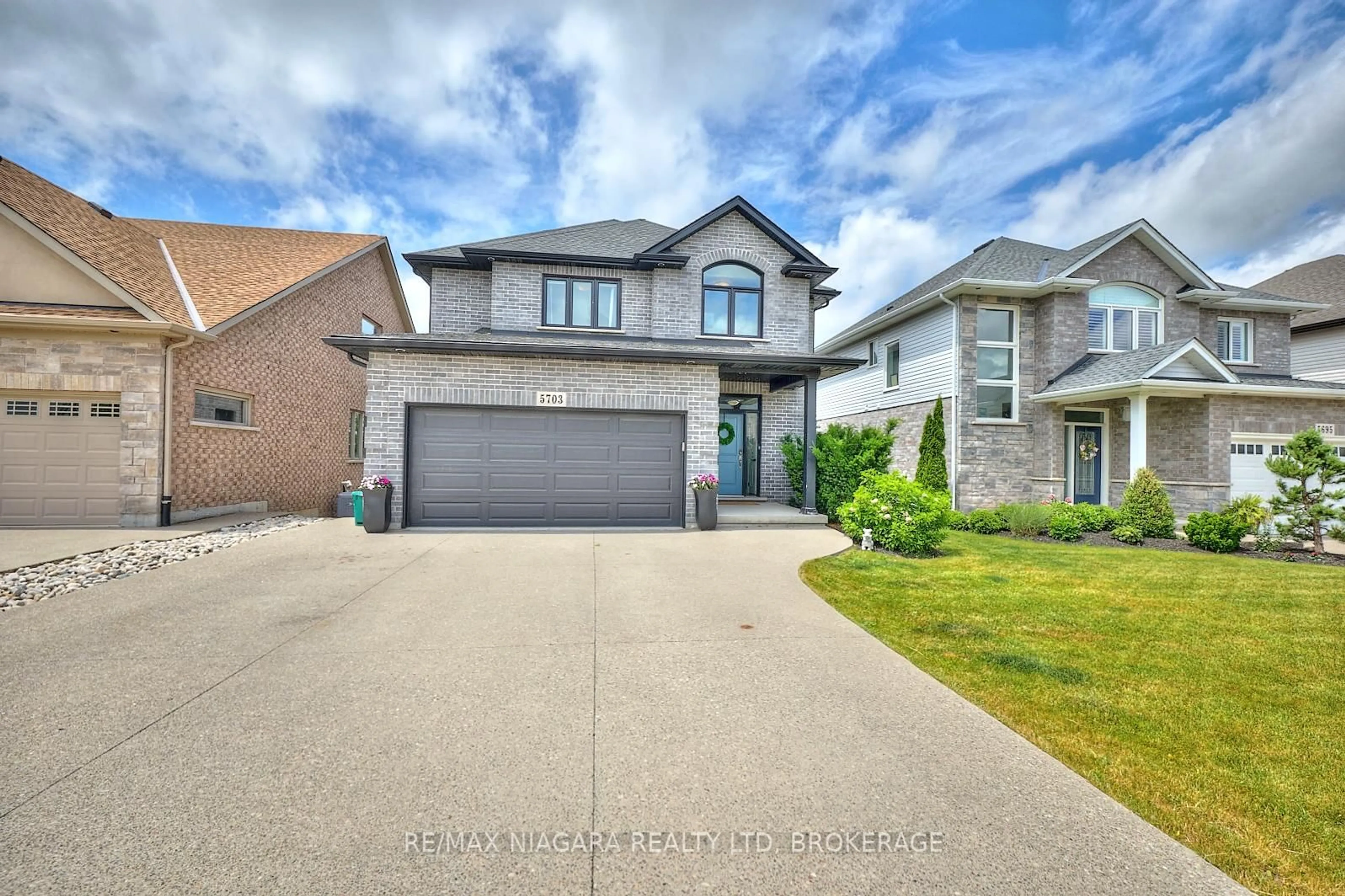 Unknown for 5703 Osprey Ave, Niagara Falls Ontario L2H 0M2