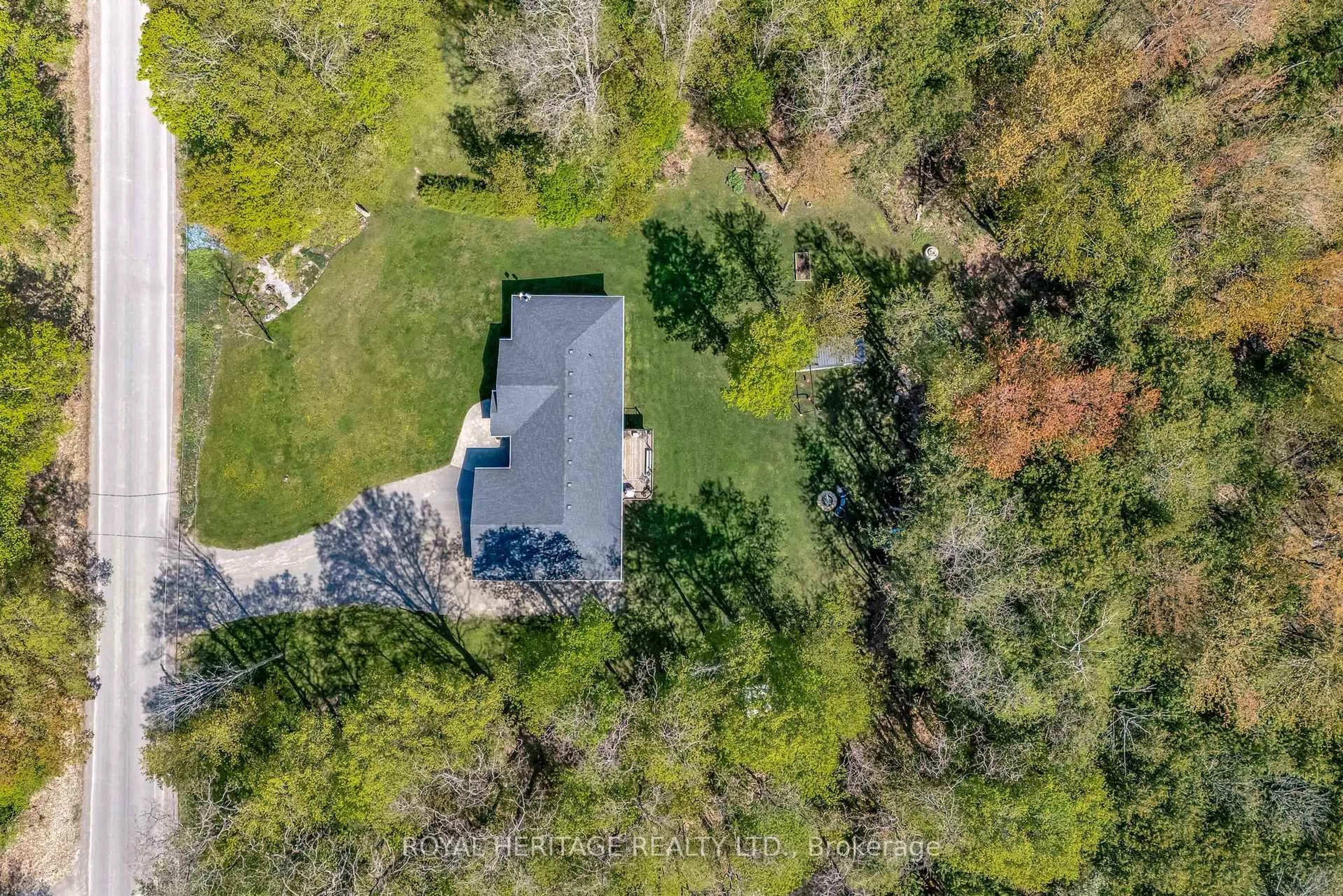 A pic from outside/outdoor area/front of a property/back of a property/a pic from drone, unknown for 263 Waites Rd, Brighton Ontario K0K 1H0