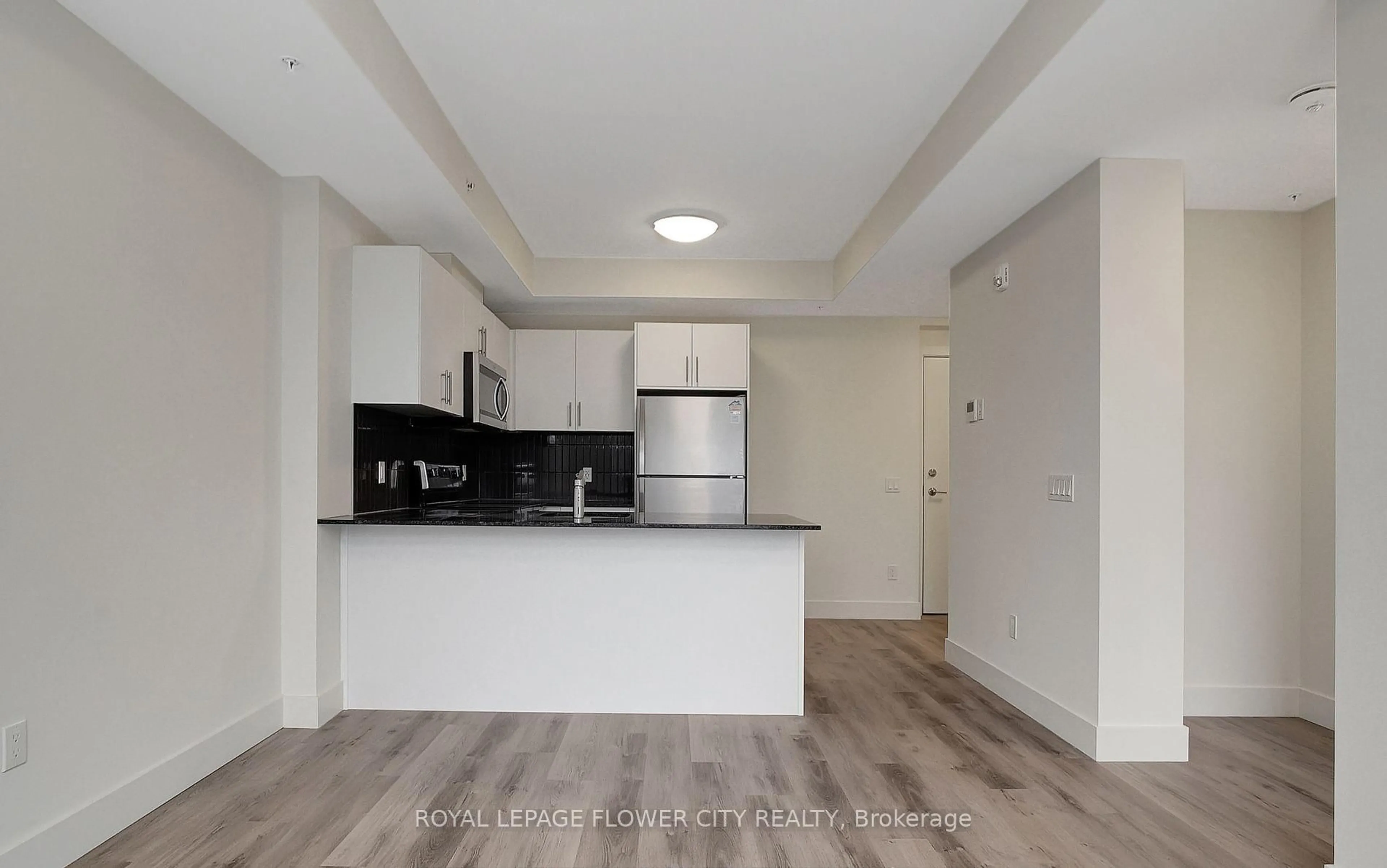 Standard kitchen, unknown for 103 Roger St #108, Waterloo Ontario N2J 0G2