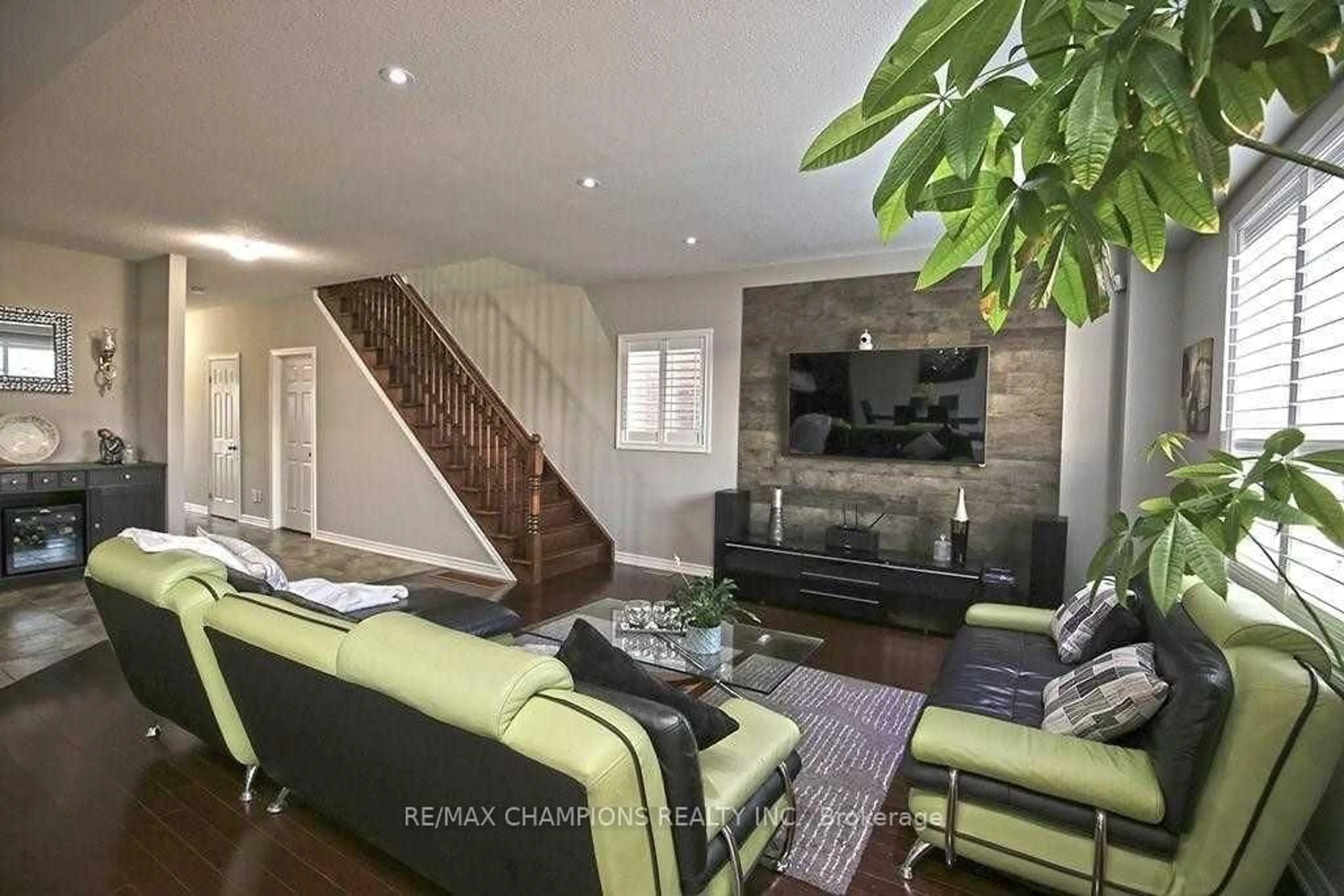 Living room with furniture, unknown for 115 Medici Lane, Hamilton Ontario L9B 0G8
