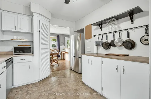 Additional property image - 50 Sandalwood Ave