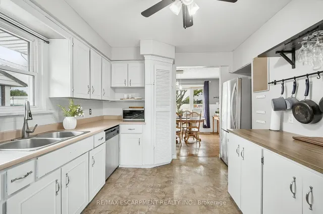 Additional property image - 50 Sandalwood Ave