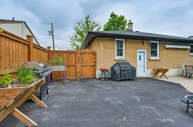 Additional property image - 50 Sandalwood Ave