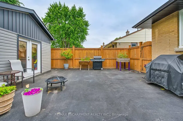 Additional property image - 50 Sandalwood Ave